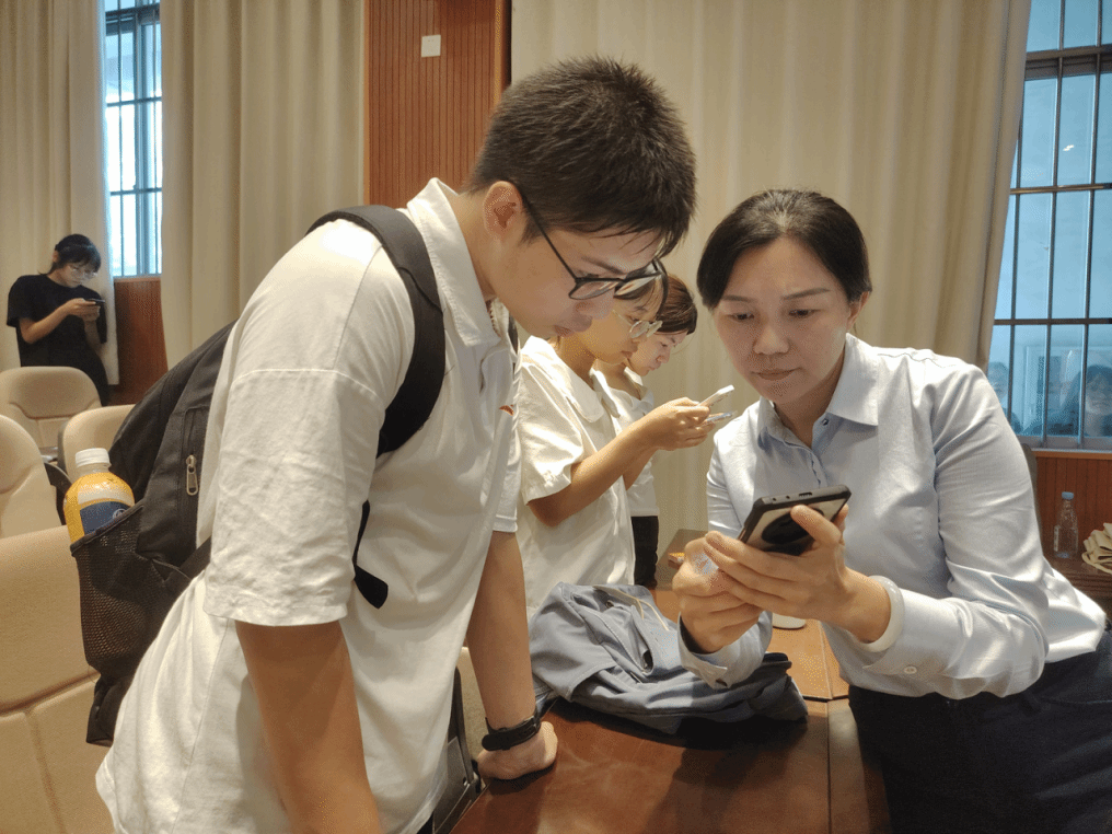 现场互动.png 现场互动.png