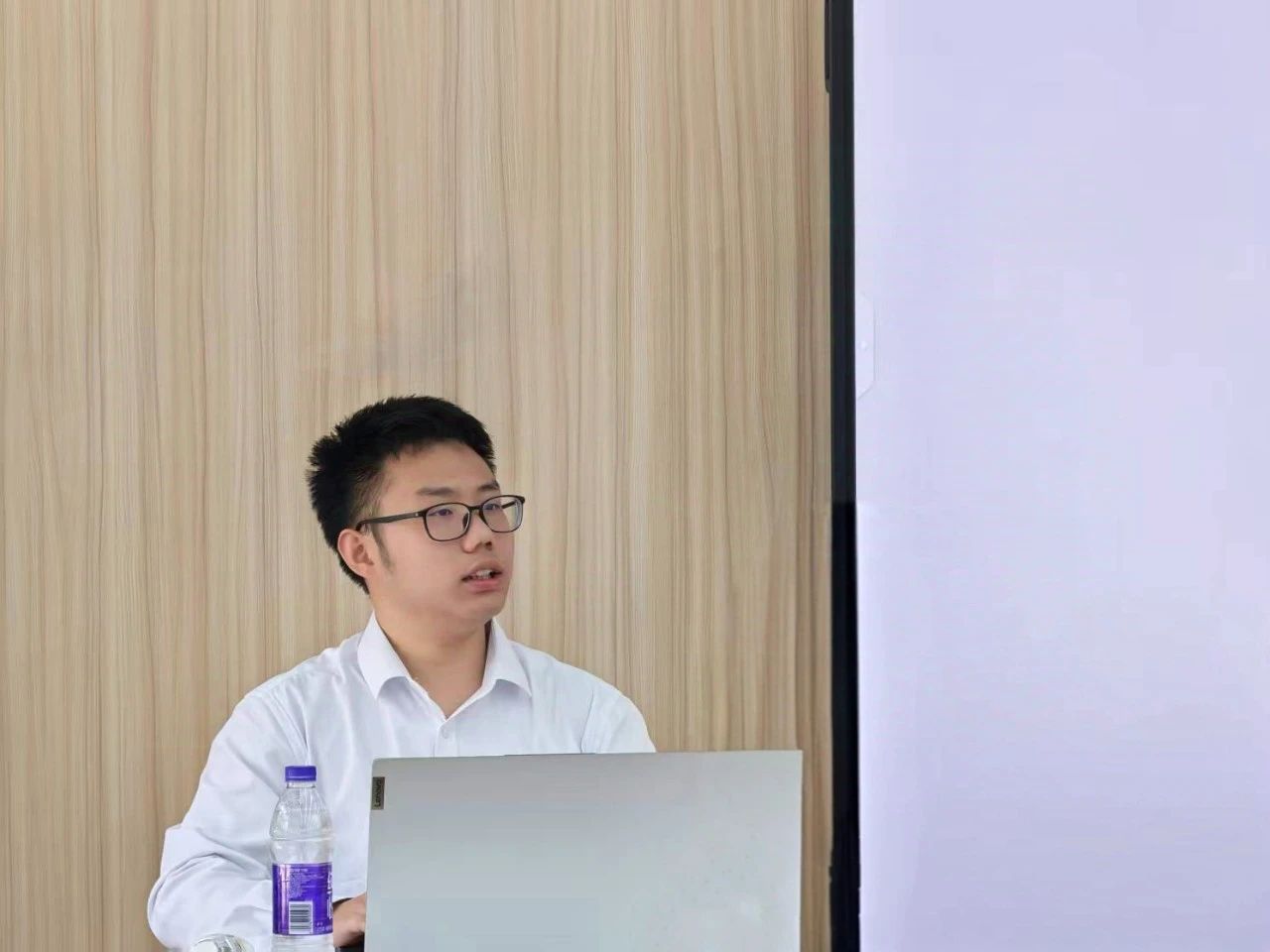党建2.jpg