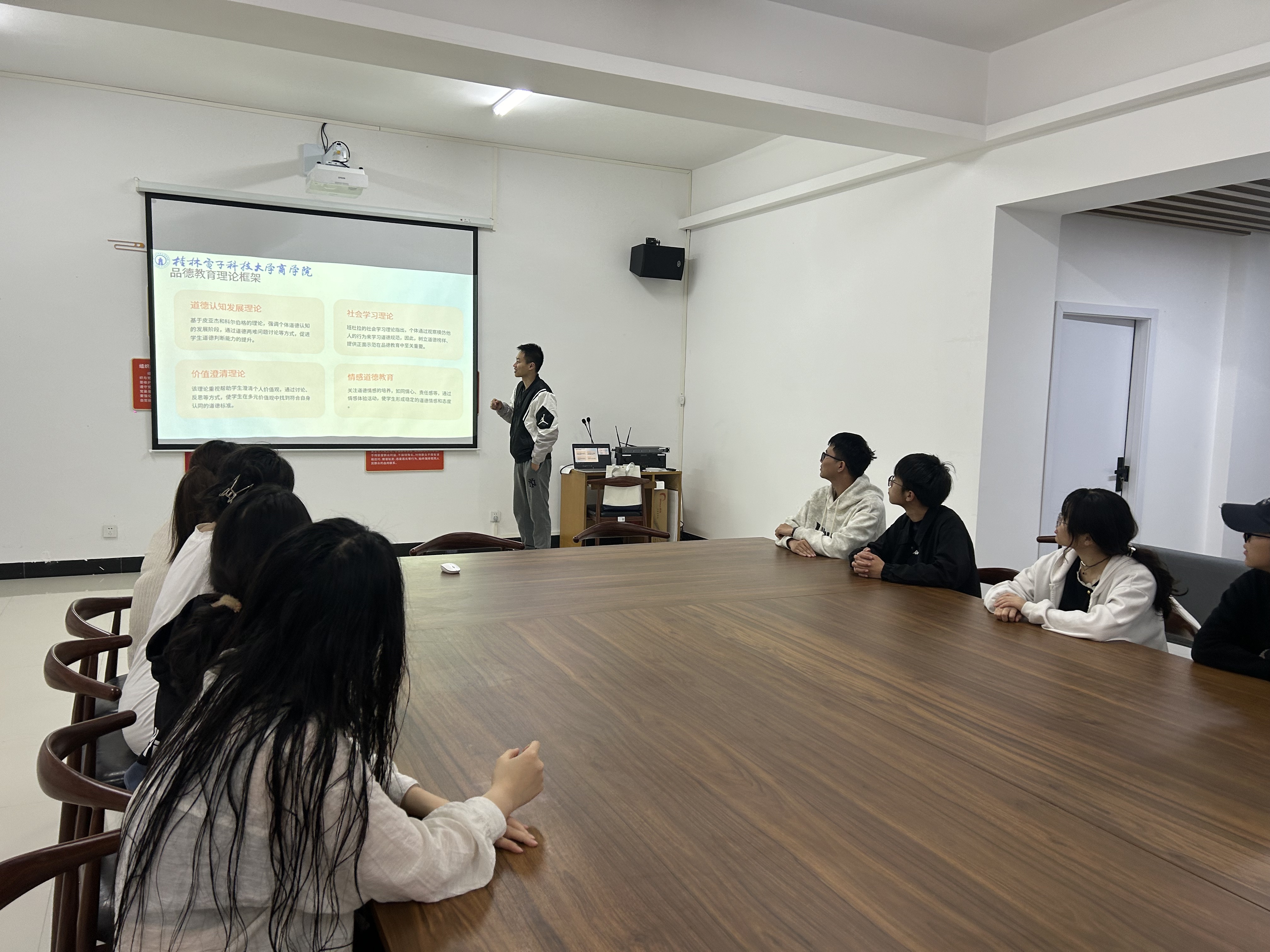 49523275eebfe0e161a52acd4f4ffdae.jpg 49523275eebfe0e161a52acd4f4ffdae.jpg