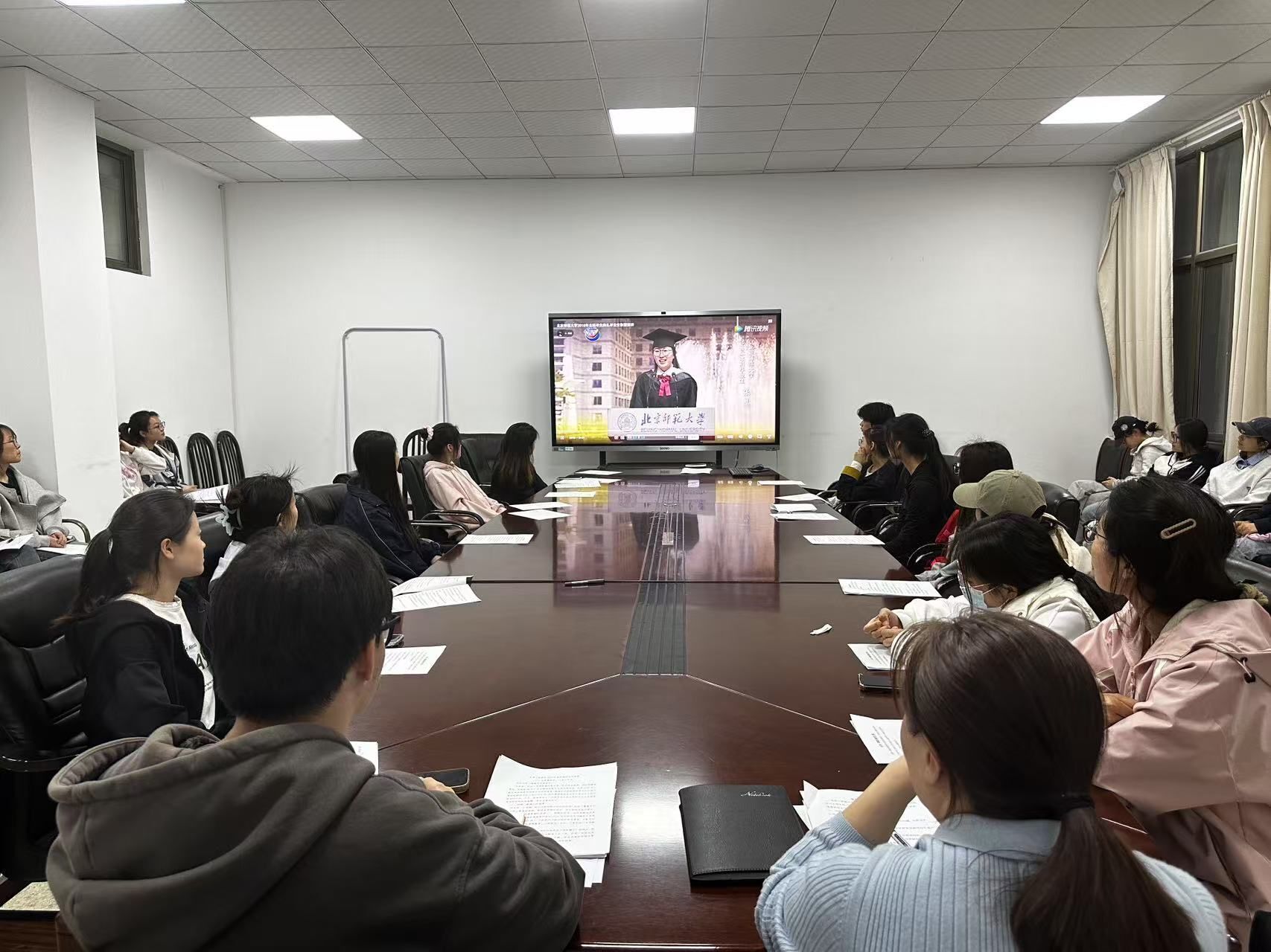 “乐学·答疑坊”举办2025年春季学期研学活动 (2).jpg “乐学·答疑坊”举办2025年春季学期研学活动 (2).jpg