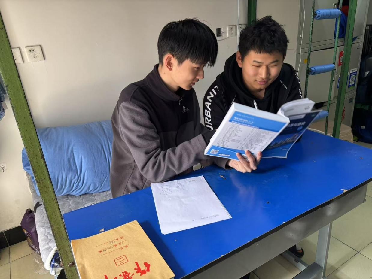 图片4.jpg 图片4.jpg