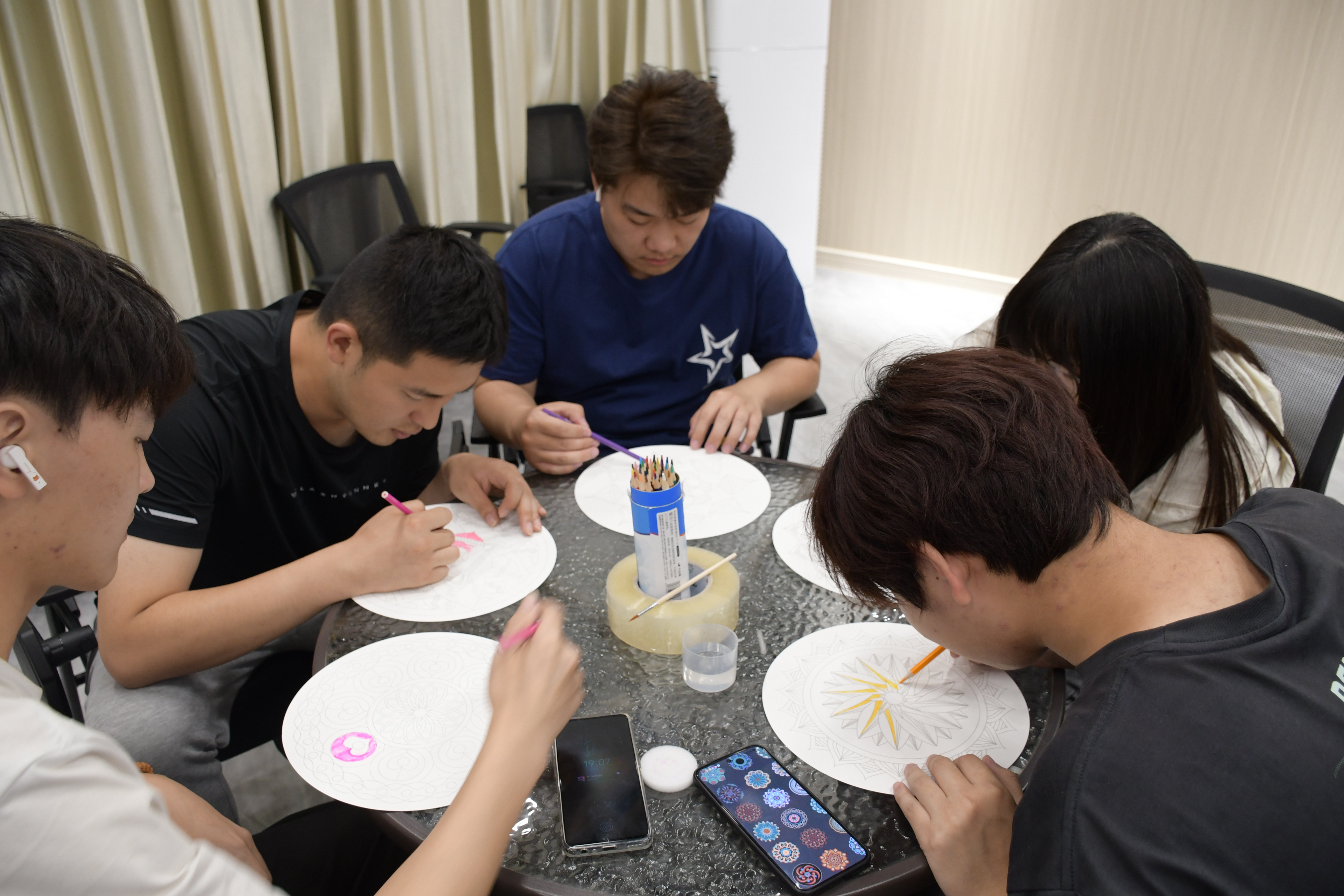 曼陀罗绘画2.JPG