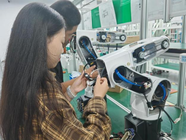 微信图片_20250415134902.png 微信图片_20250415134902.png