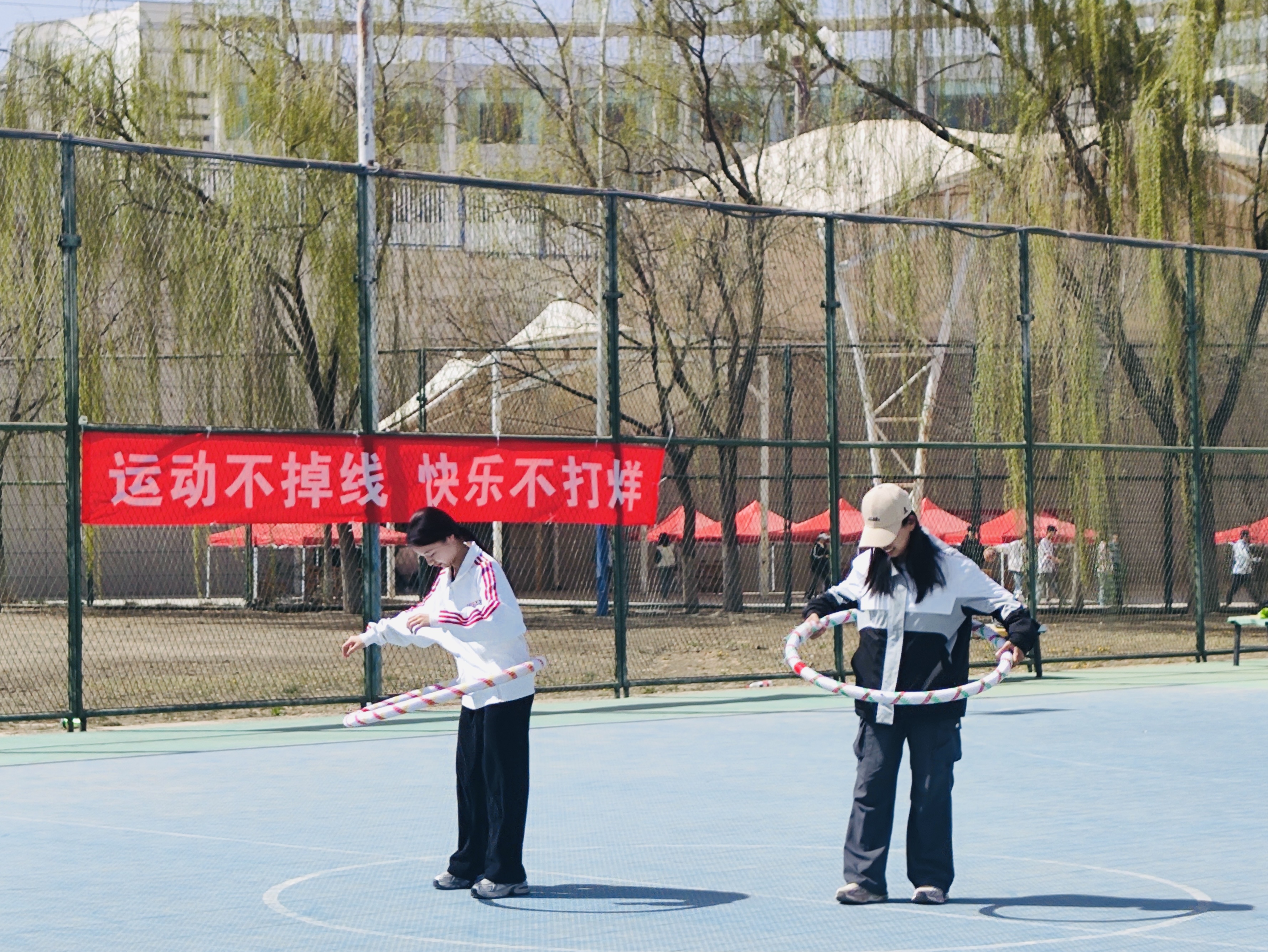 呼啦圈2.jpg 呼啦圈2.jpg