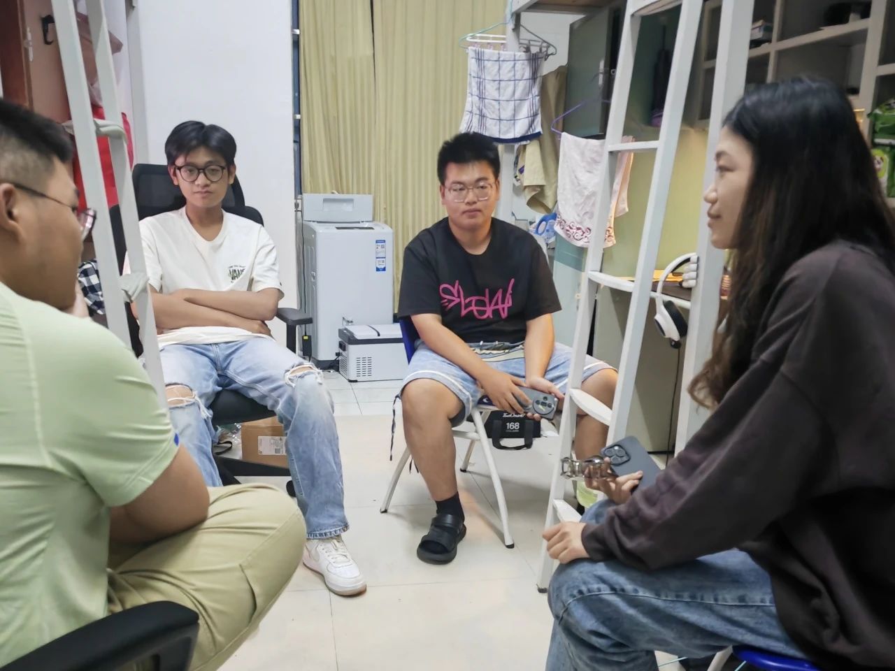 育人11.jpg 育人11.jpg