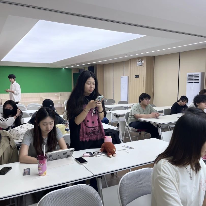 观影5.jpg