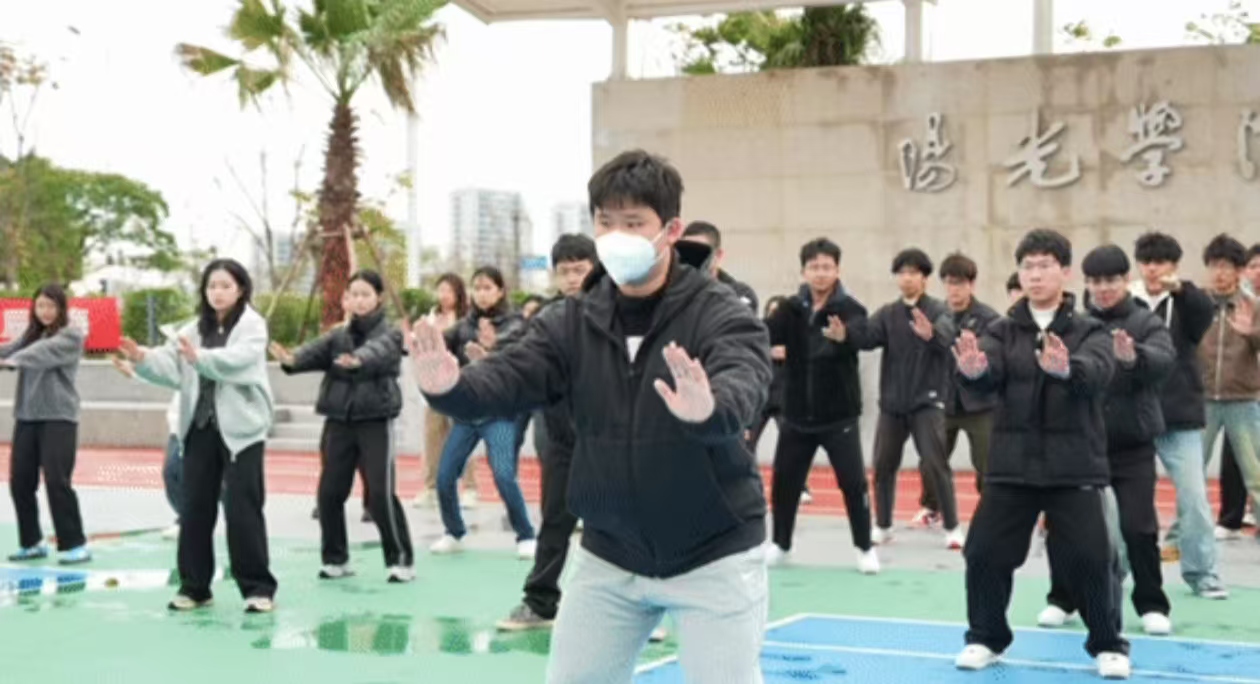 图片17.jpg 图片17.jpg