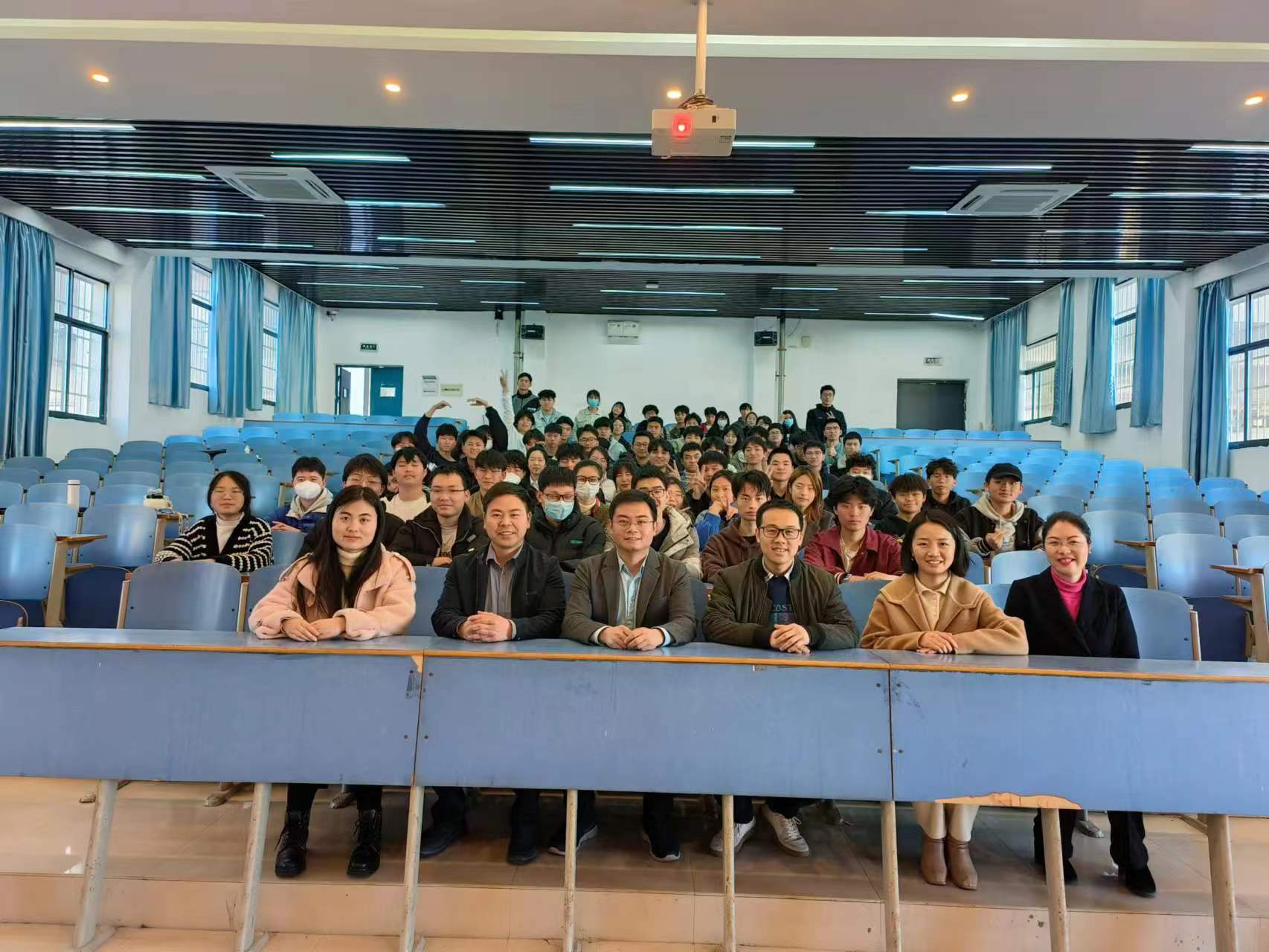 0e20a5a221d9dd8f8355cec3abd5_07ac4538_385130.jpg 0e20a5a221d9dd8f8355cec3abd5_07ac4538_385130.jpg