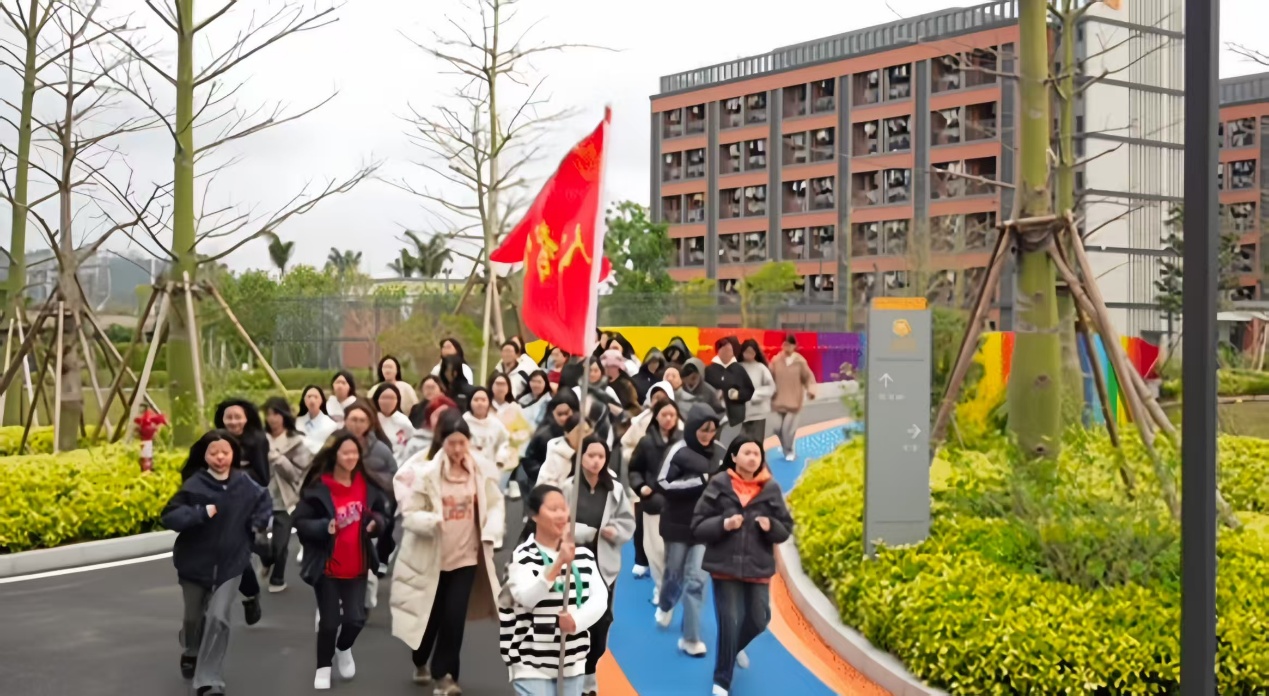 图片18.jpg 图片18.jpg