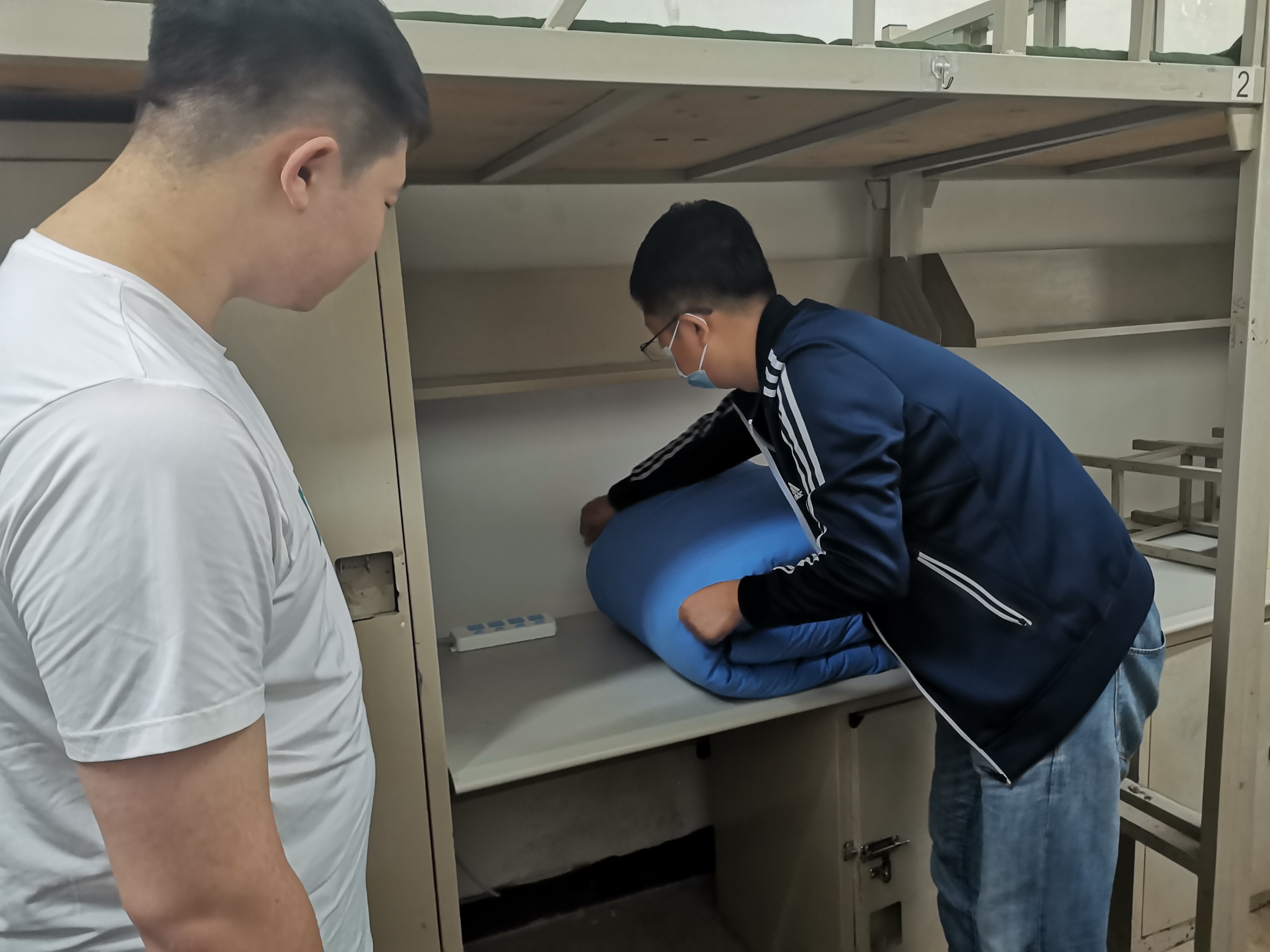 辅导员入驻公寓.jpg