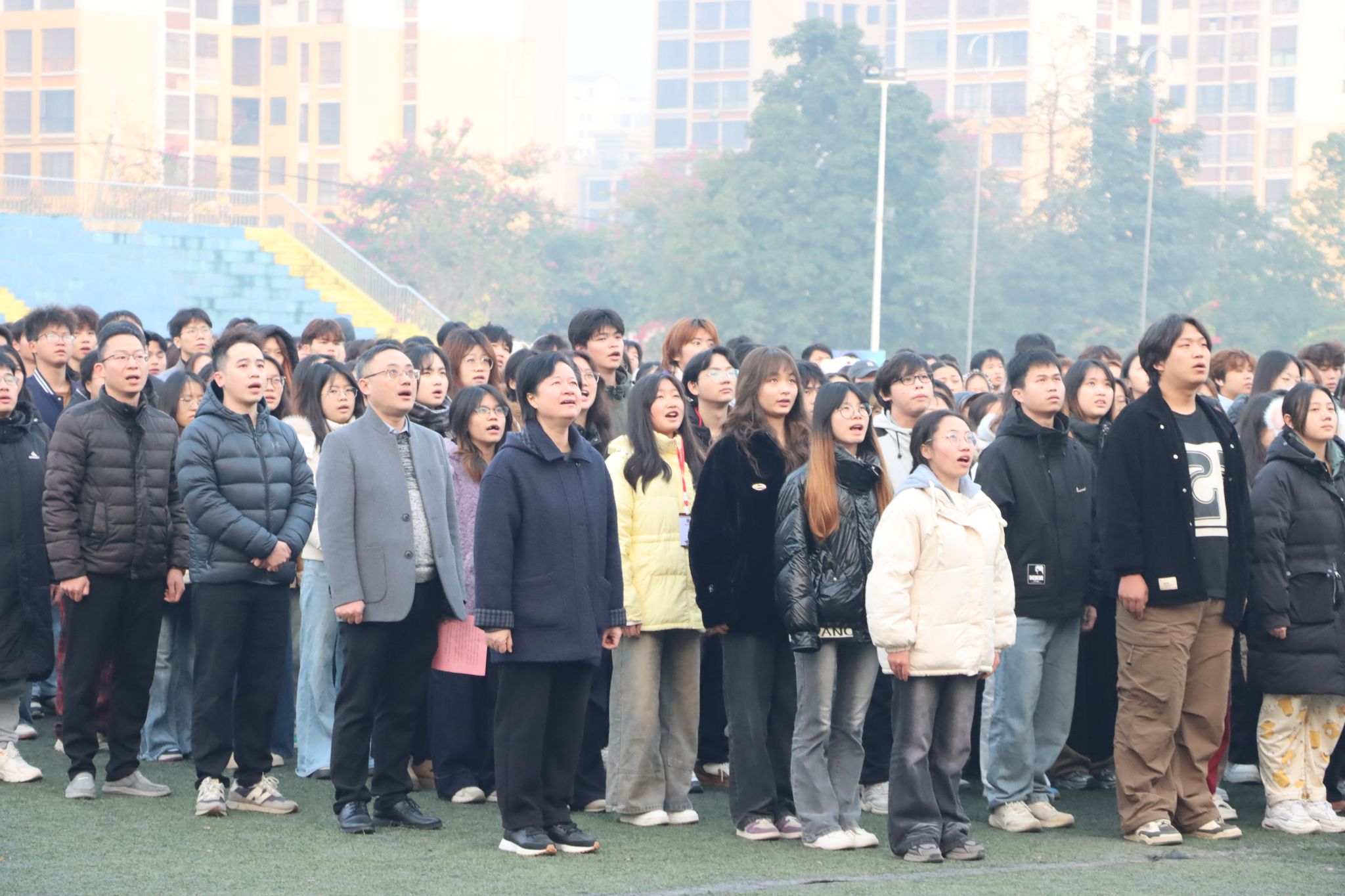 行注目礼.jpg