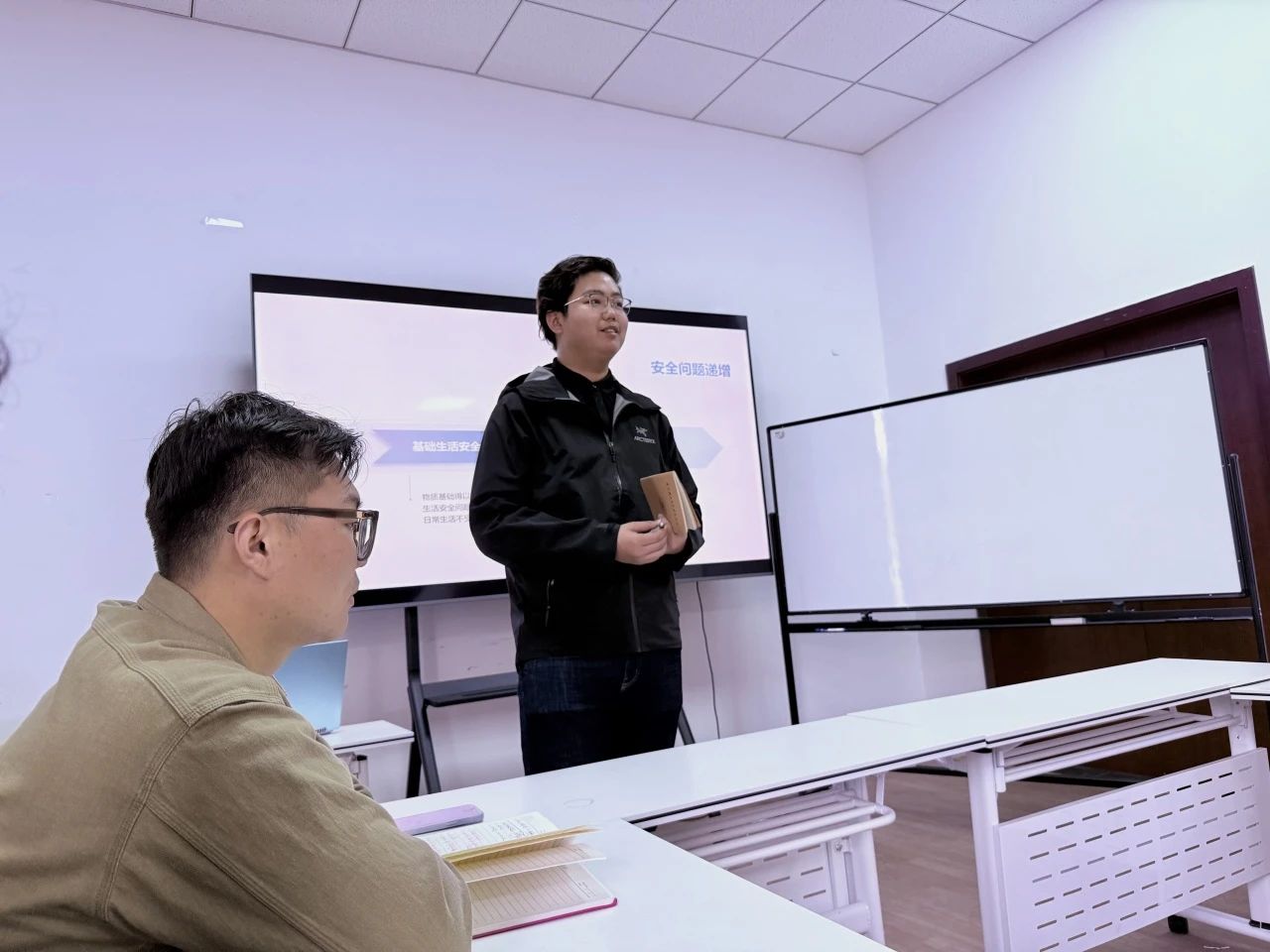 微信图片_20250421141409.jpg