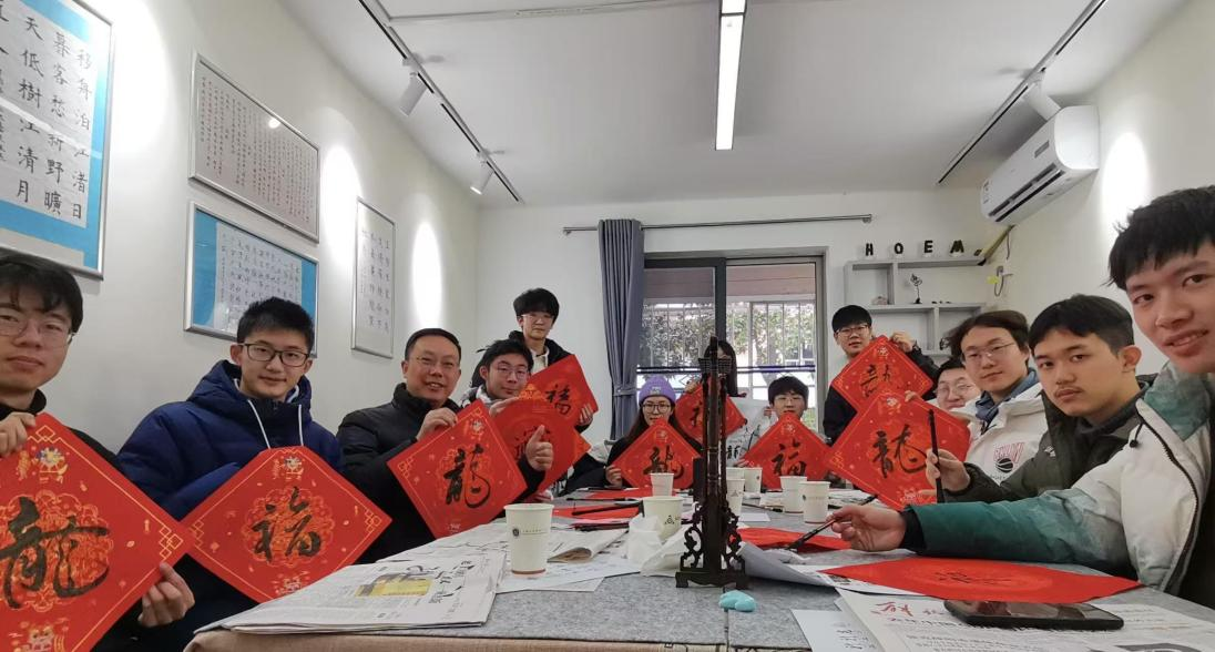 图2：书法体验活动二.png