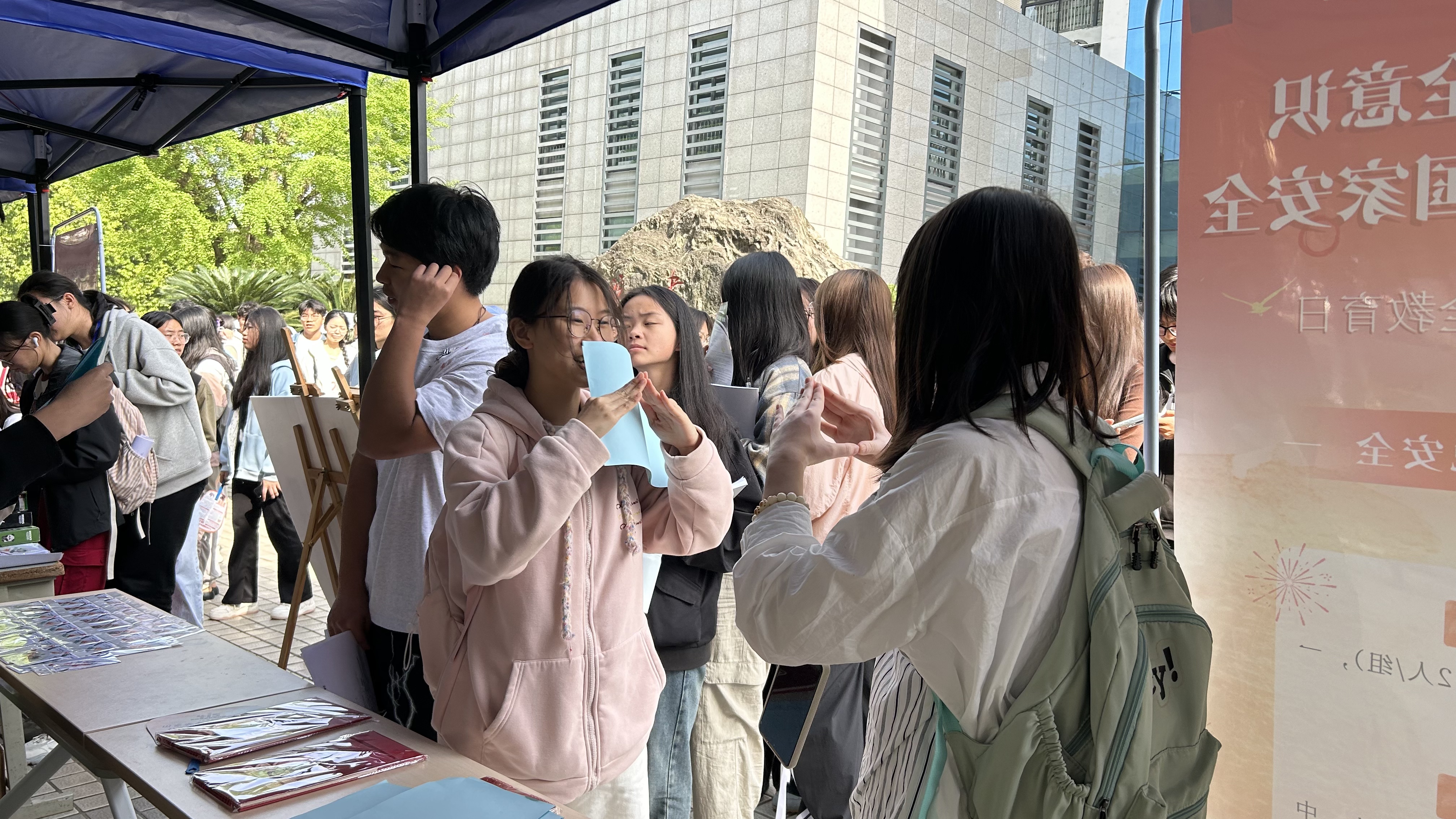 b40a1cece714568d37b72f2b6741ee4.jpg b40a1cece714568d37b72f2b6741ee4.jpg