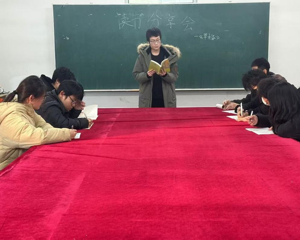 图片2.jpg 图片2.jpg