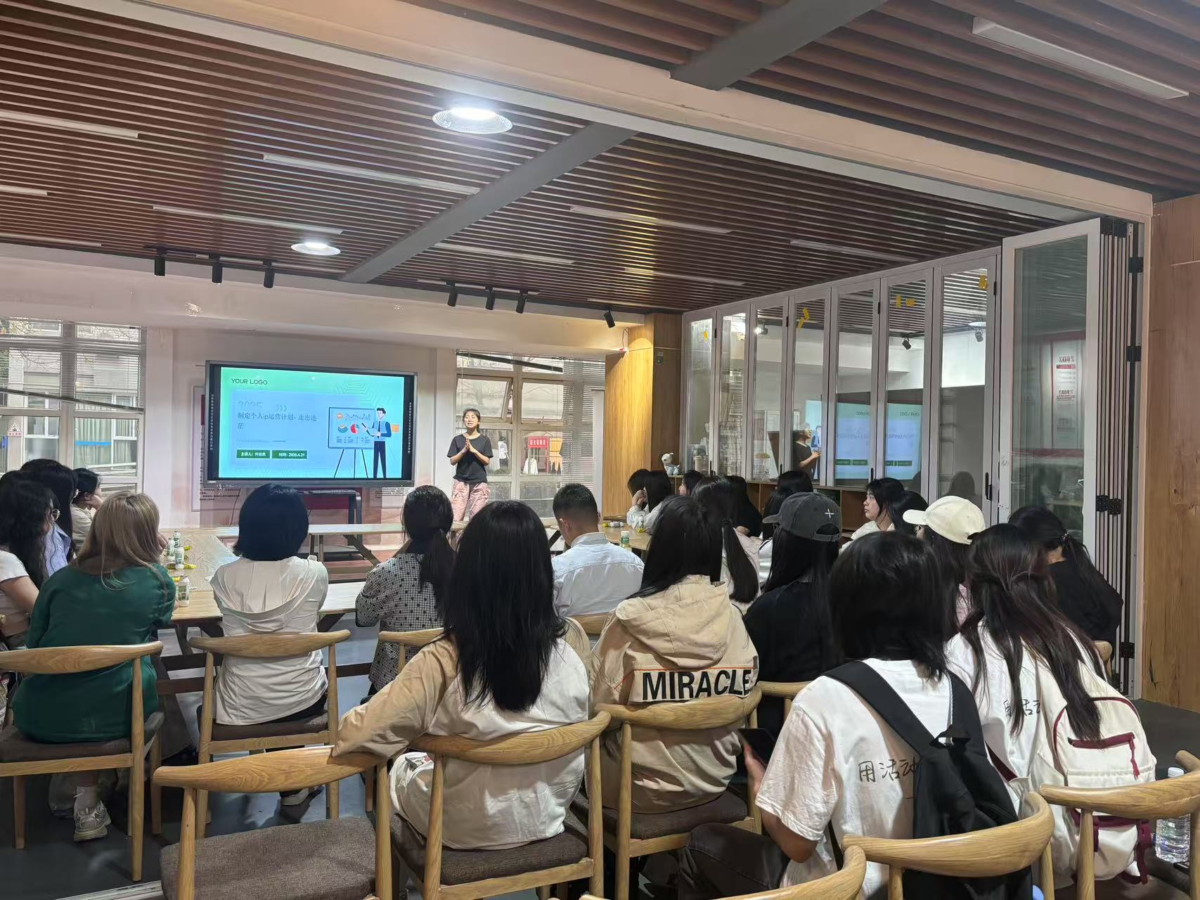 1000024637.jpg 1000024637.jpg