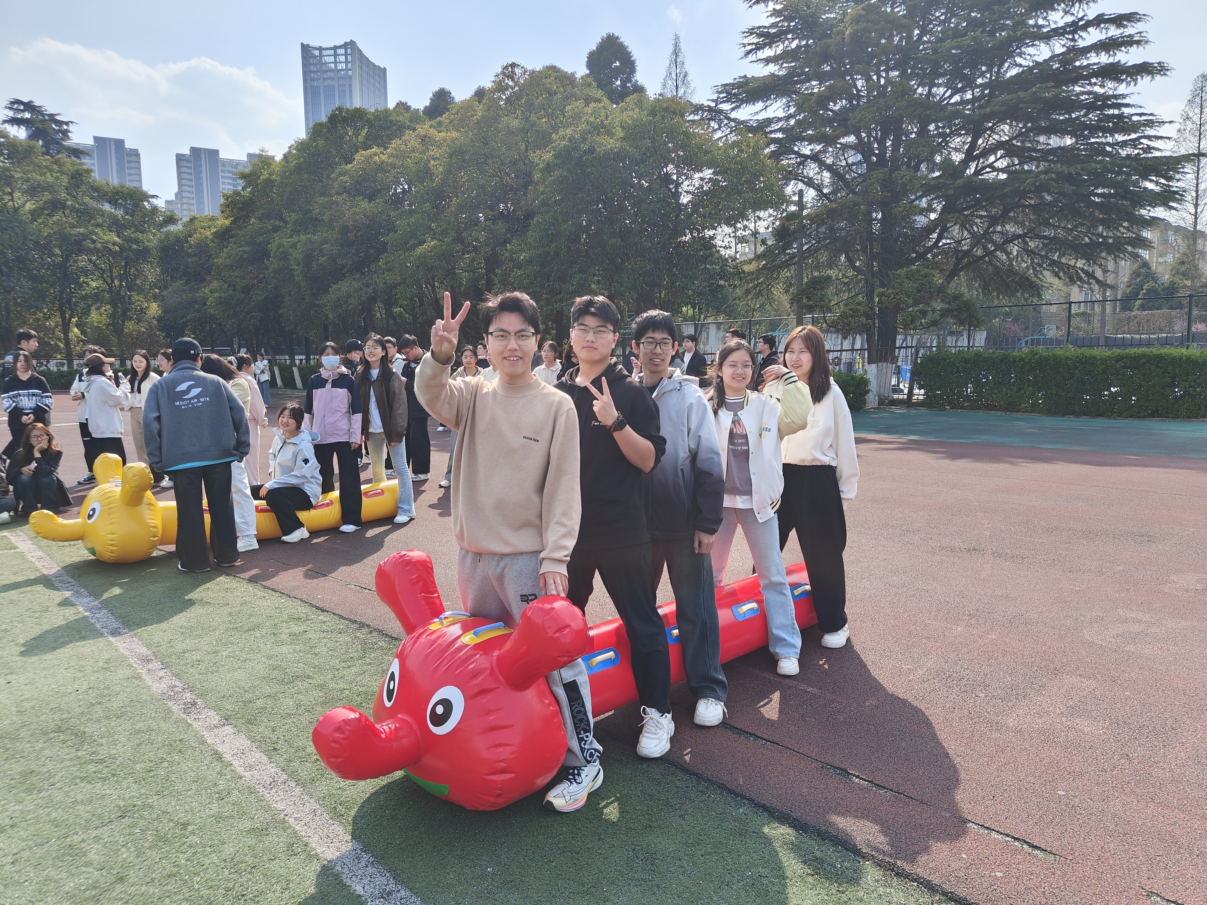 旱地龙舟  封峥摄 (2)_proc.jpg