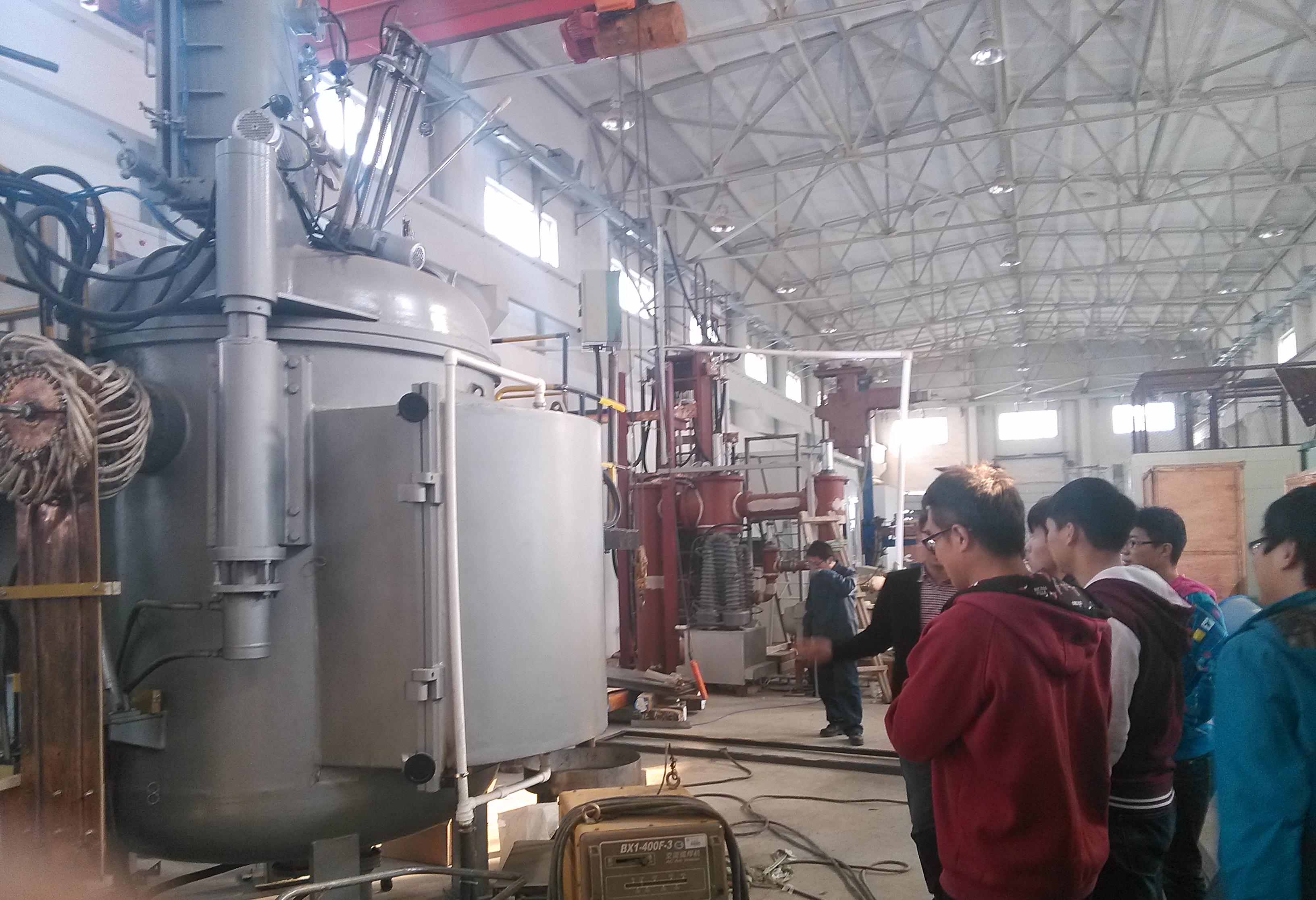 组织学生认识实习和生产实习.jpg