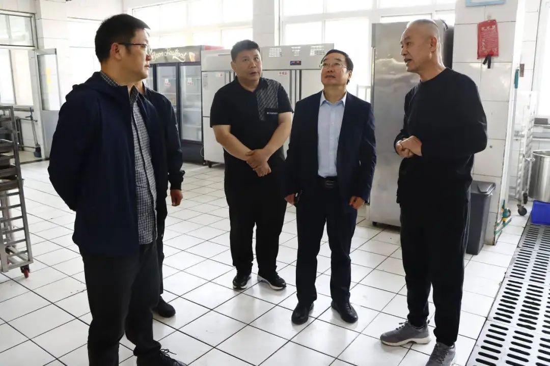 4.webp.jpg 4.webp.jpg