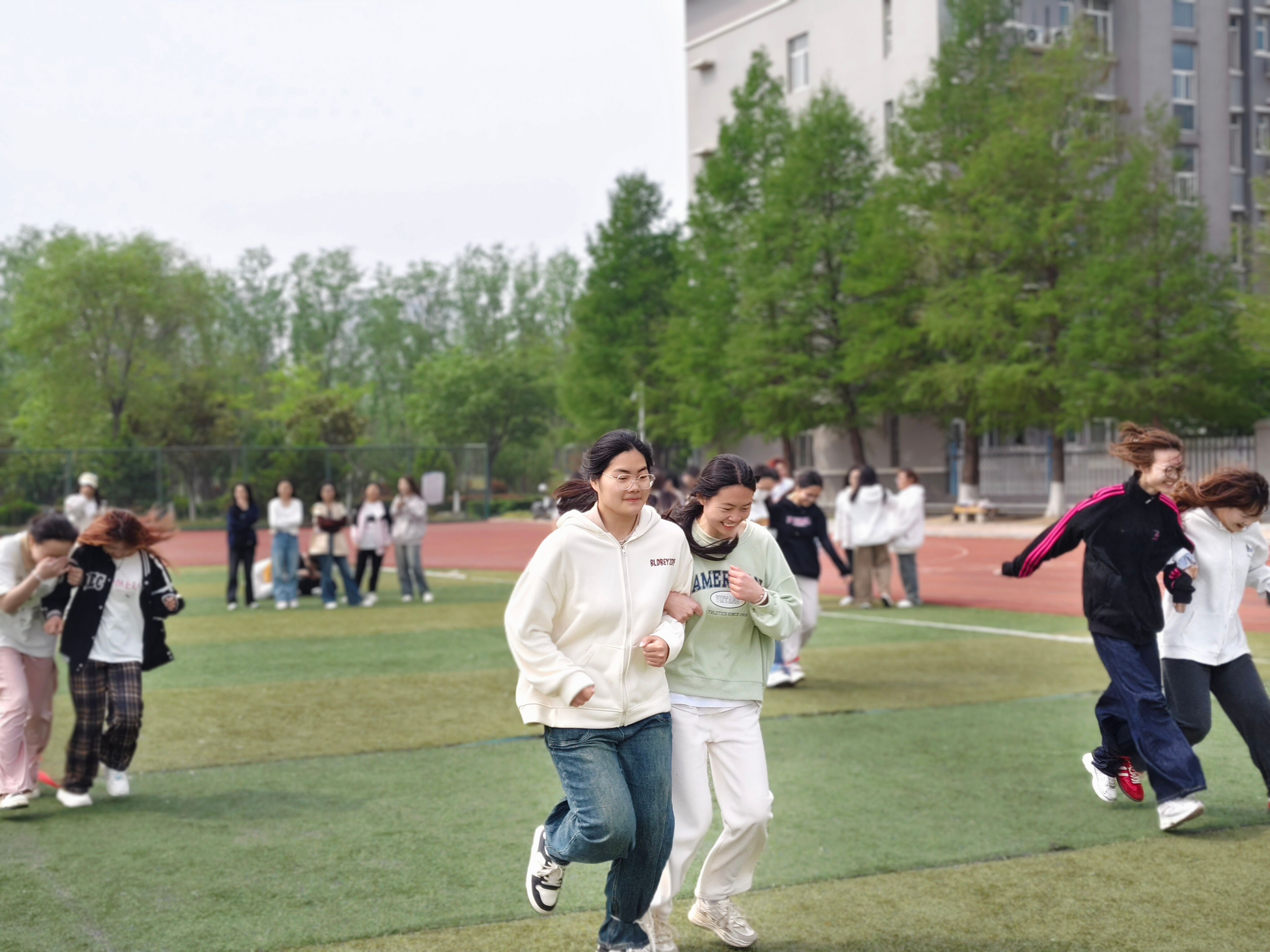 春季心理素质拓展 (1).jpg 春季心理素质拓展 (1).jpg