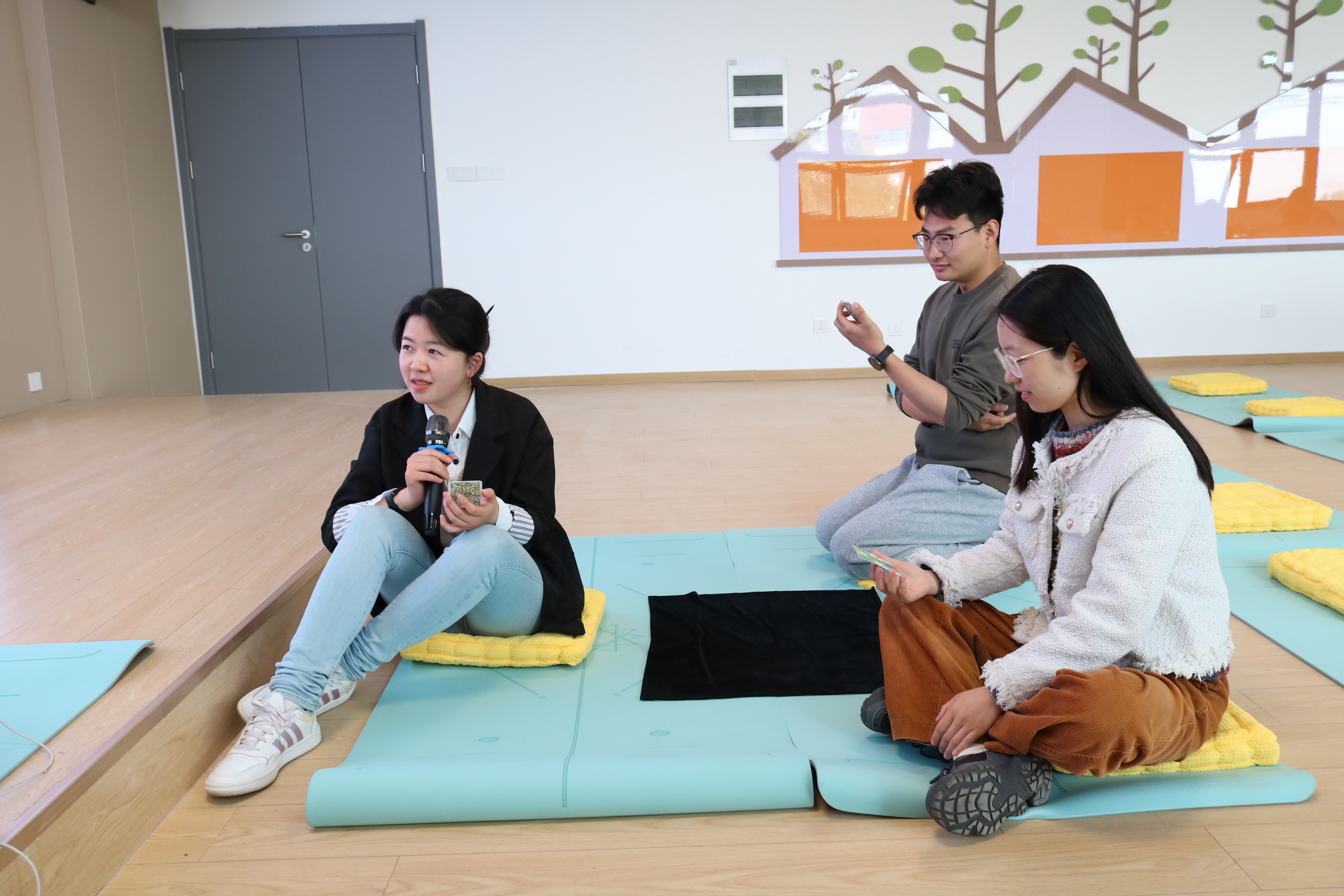 “正念冥想放松体验”辅导员团体心理辅导 (2).JPG “正念冥想放松体验”辅导员团体心理辅导 (2).JPG