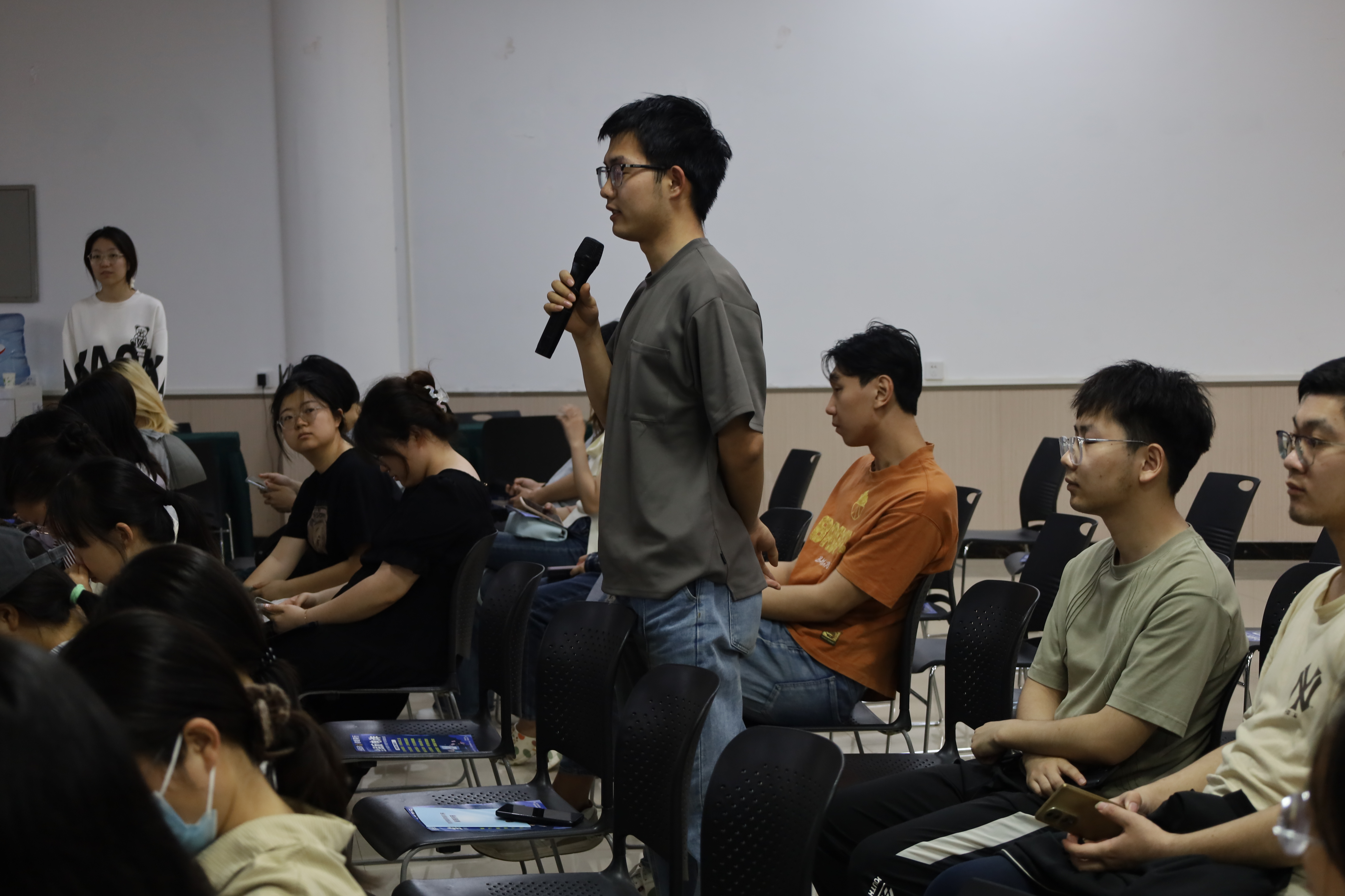 d77f6bd387ae8971713f55b7acc060a.jpg d77f6bd387ae8971713f55b7acc060a.jpg