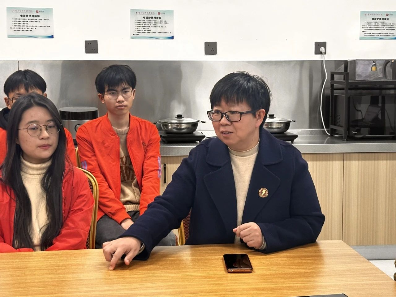 哈哈.jpg 哈哈.jpg