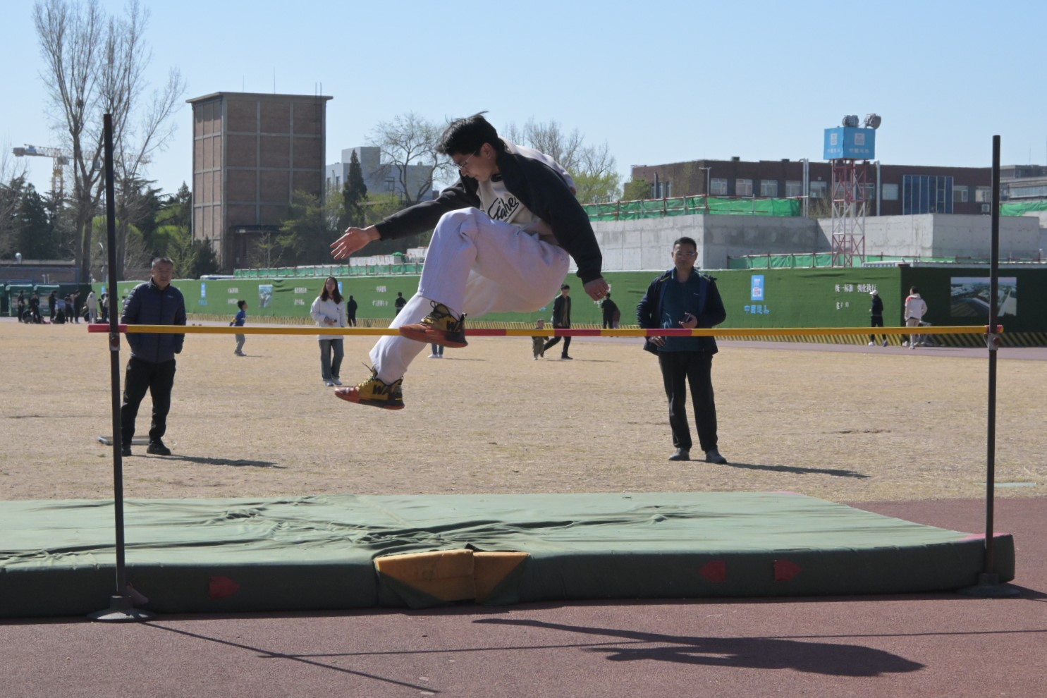 1743659487075041952.jpg 1743659487075041952.jpg