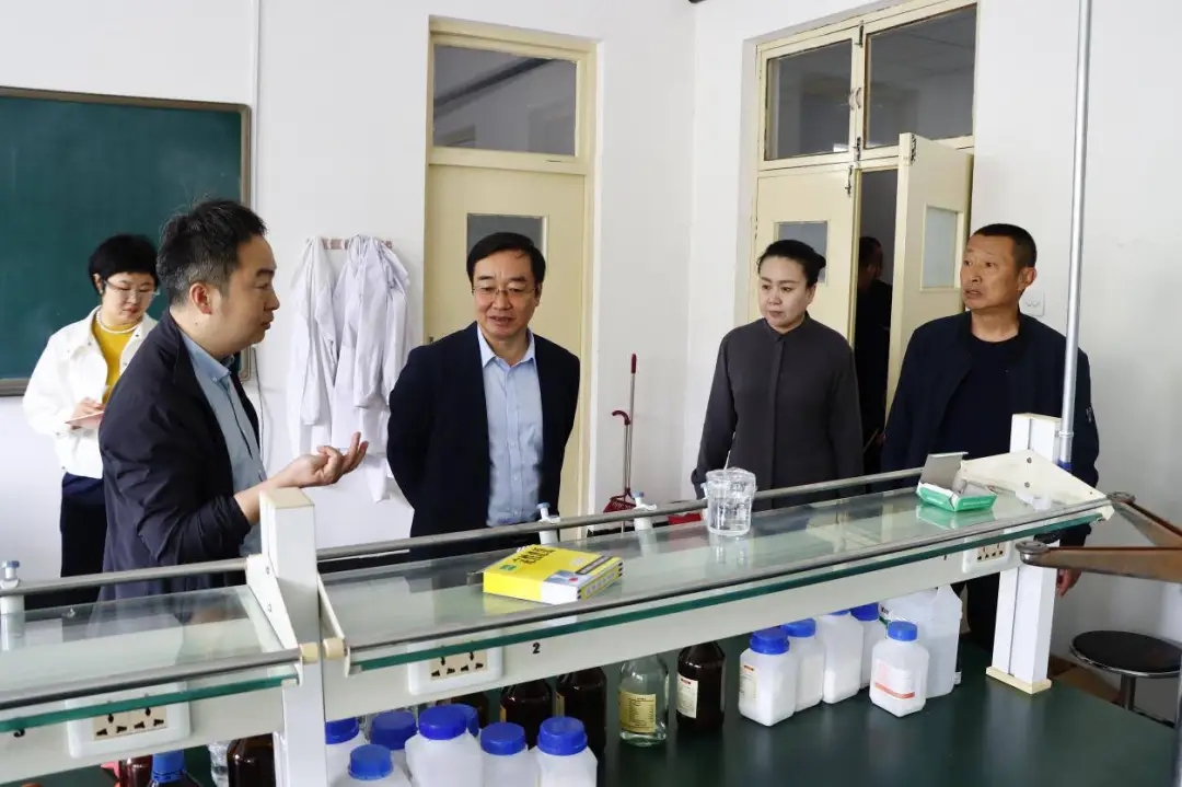 1.webp.jpg 1.webp.jpg