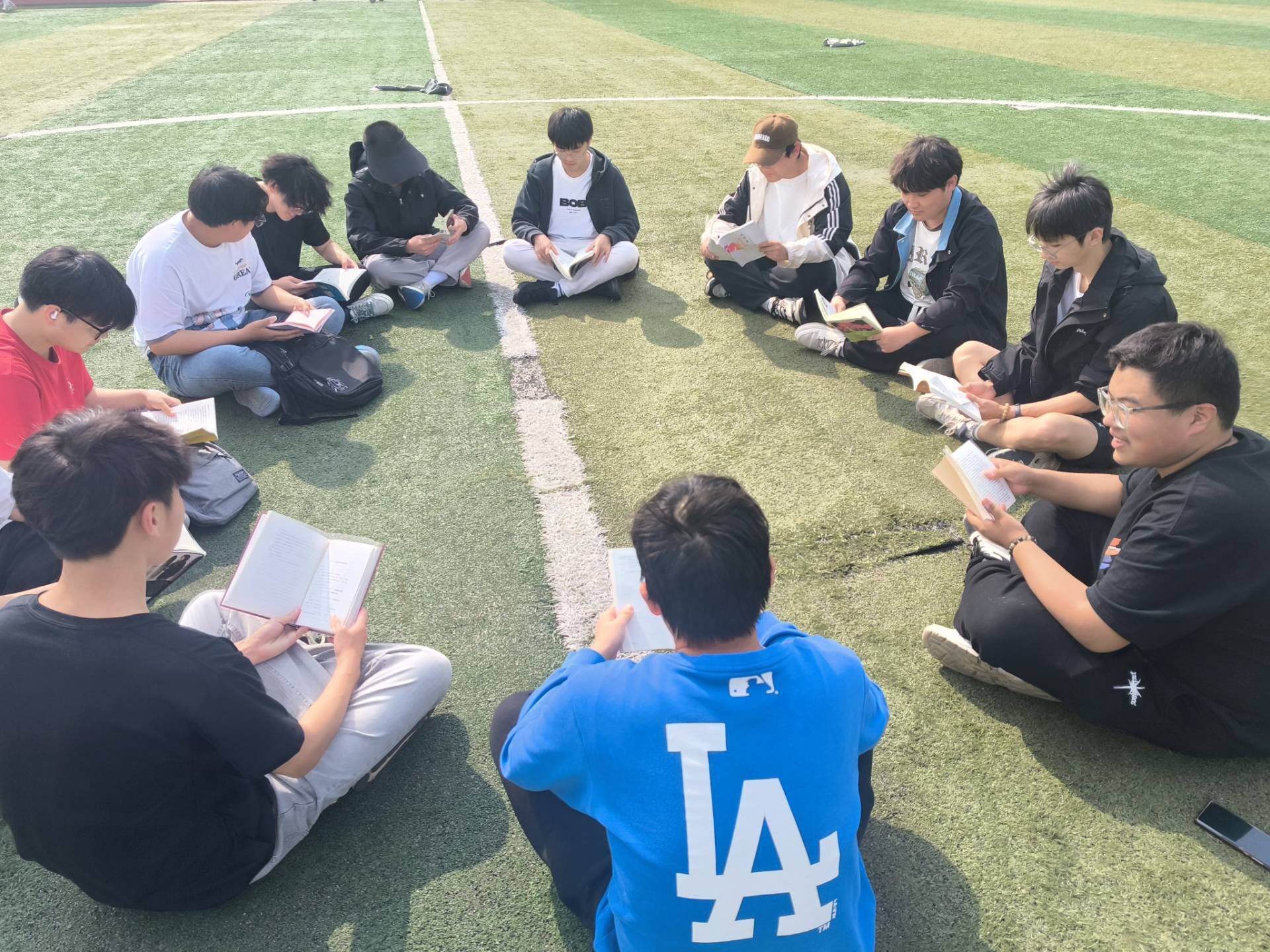 海风伴书香,悦读共启航”主题读书节.jpg 海风伴书香,悦读共启航”主题读书节.jpg