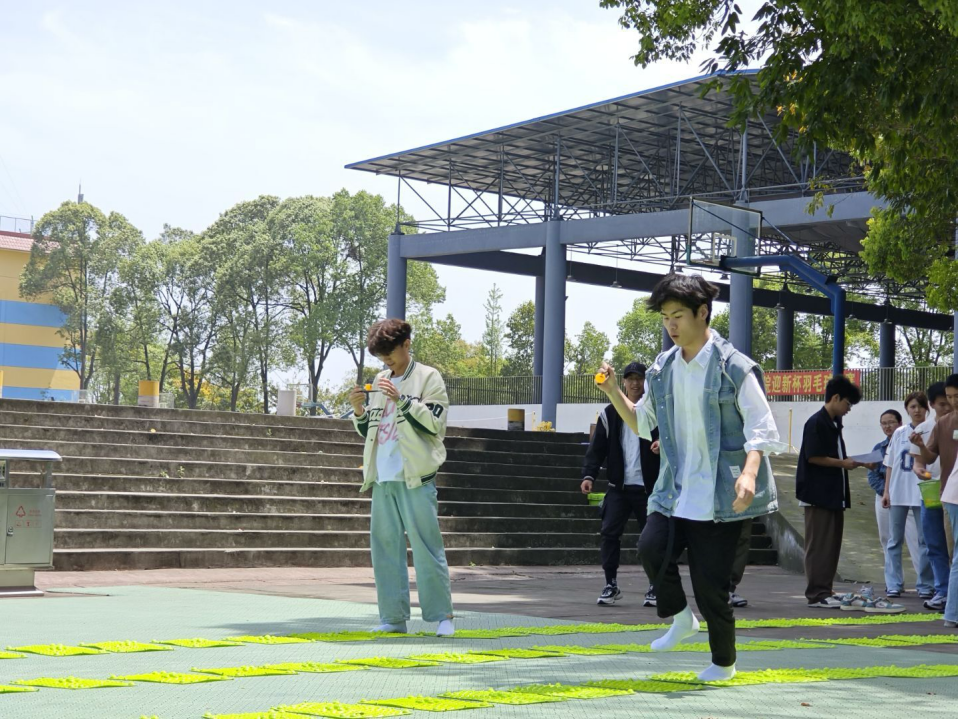 图片2.png 图片2.png