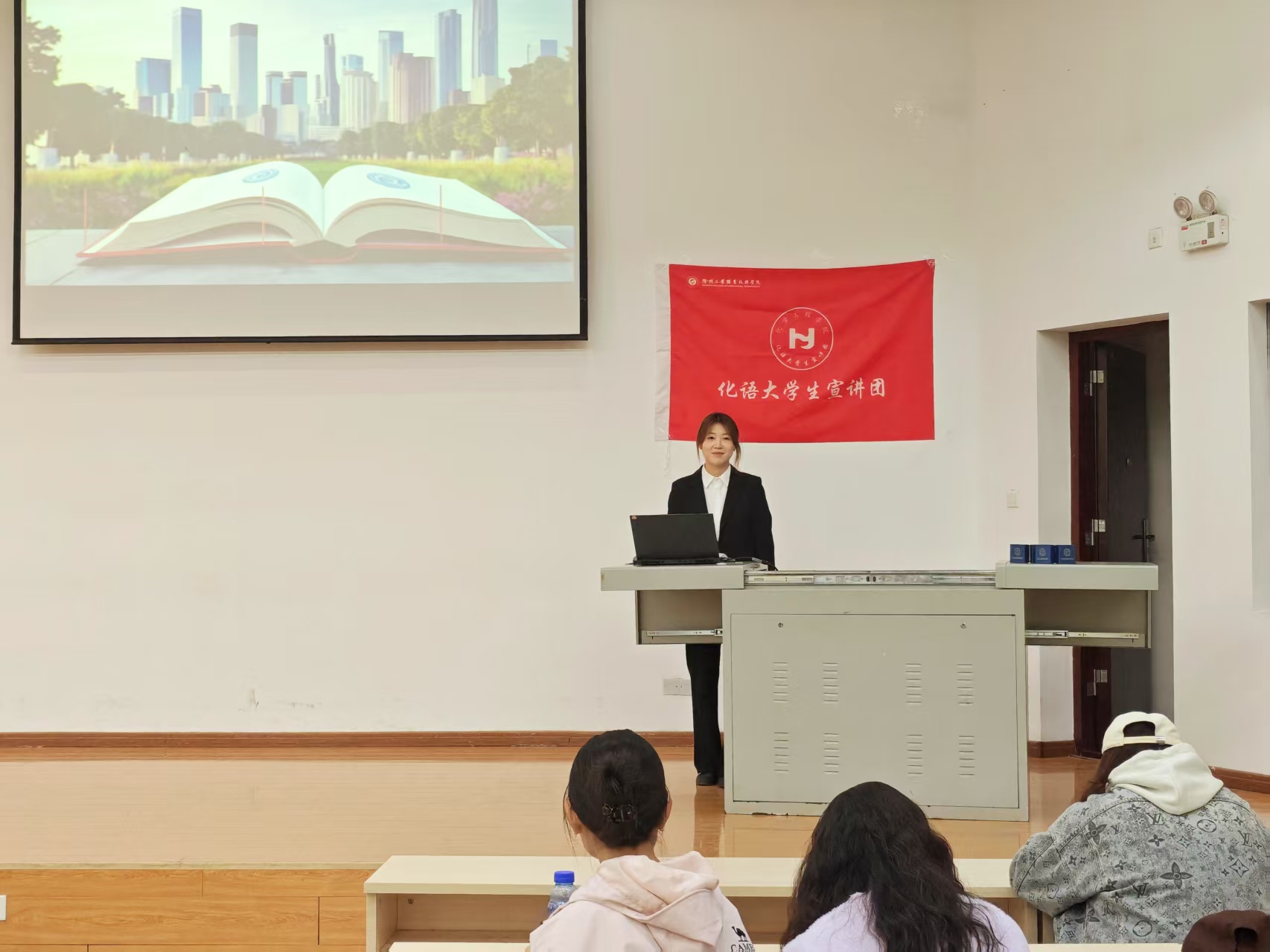 1e073140b8ee51f6e259c4fe99cac10.jpg 1e073140b8ee51f6e259c4fe99cac10.jpg