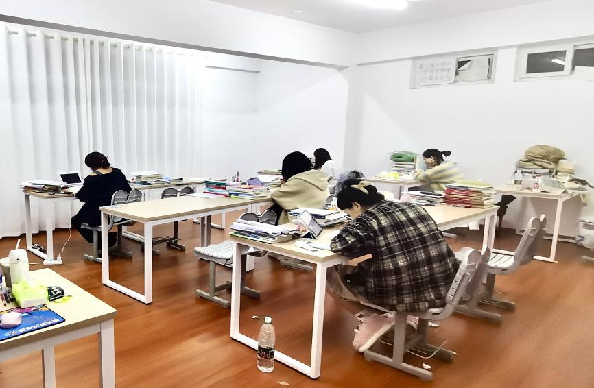 图1 建设八间“24小时自习室”丰富学生学习资源.png