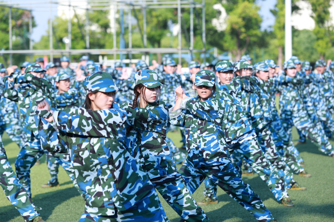 D5D474344BD90658C54DA62AF39_B51A5DA4_113E06.jpg D5D474344BD90658C54DA62AF39_B51A5DA4_113E06.jpg