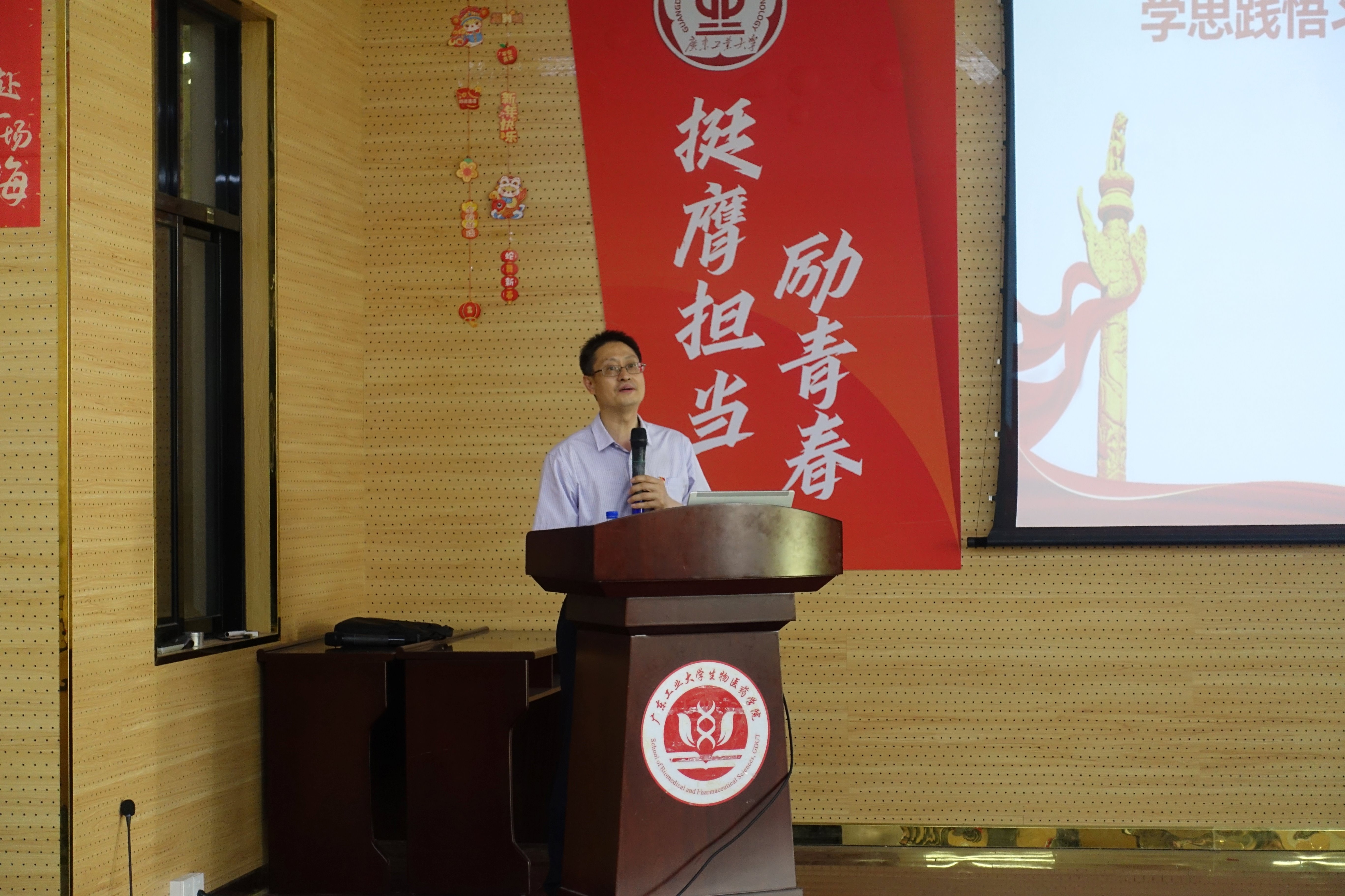 0424-1.jpg 0424-1.jpg