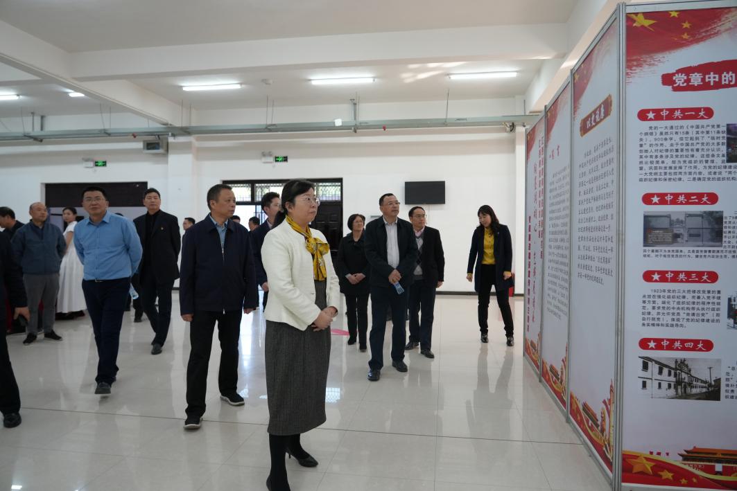 我校举办“翰墨润初心·艺演展清廉”廉政文化作品展暨廉政文艺汇演2