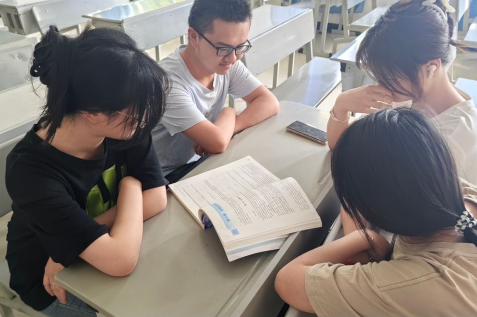 微信图片_20250426211824.png 微信图片_20250426211824.png