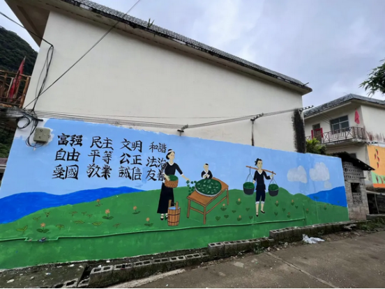 配图7：墙绘作品.png
