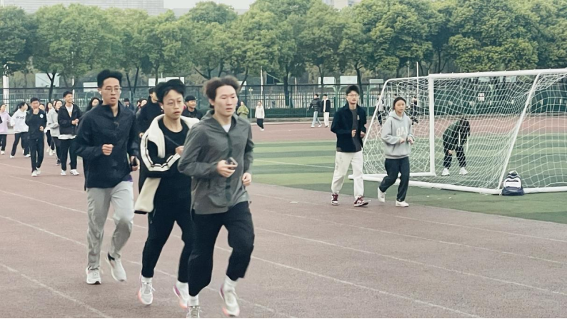 跑步陪练.png