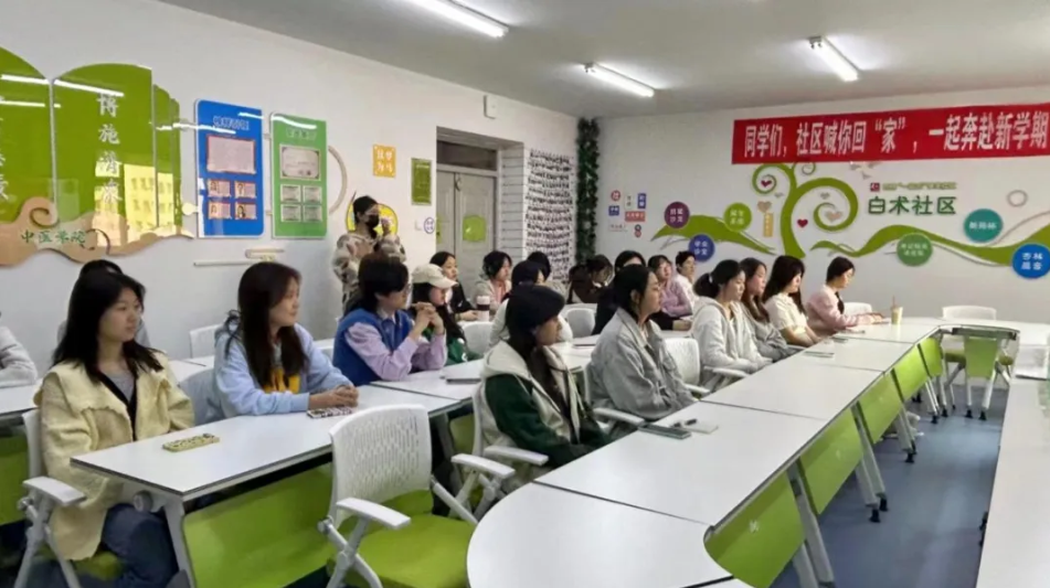 屏幕截图 2025-04-27 225611.png