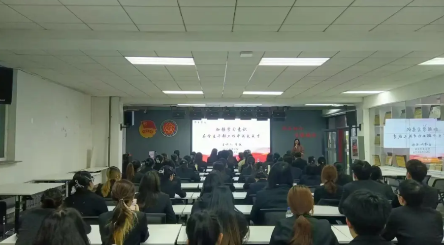 屏幕截图 2025-04-27 231838.png
