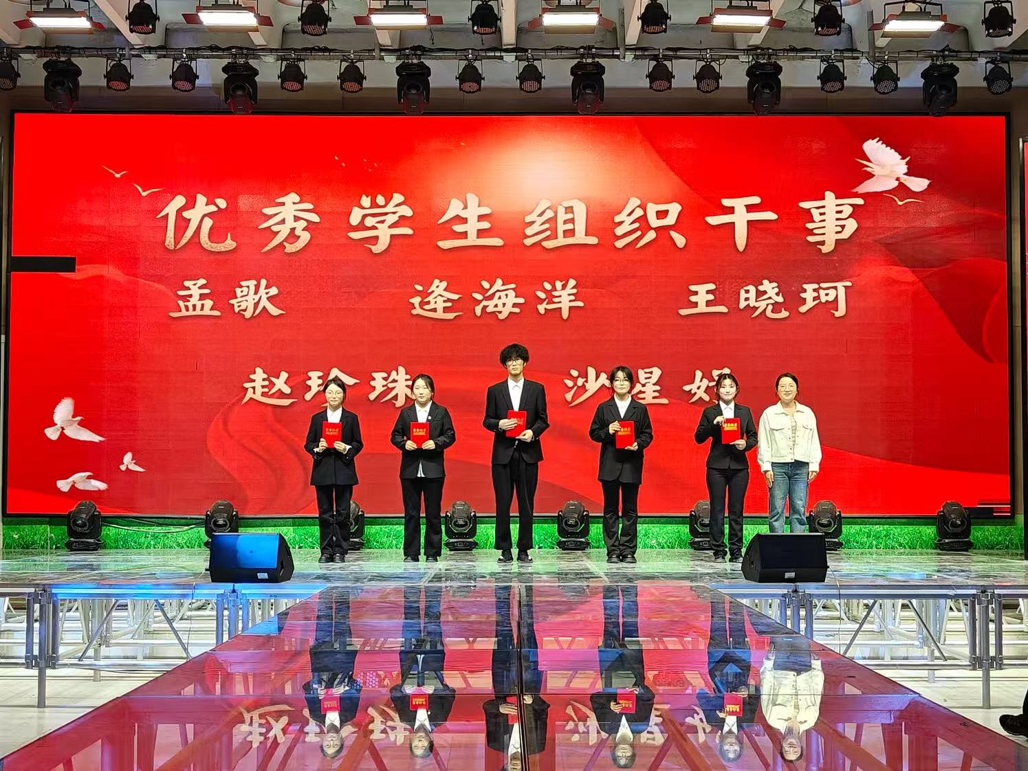 cd0dabead9b0479e92c9ddc16042667 - 副本.jpg