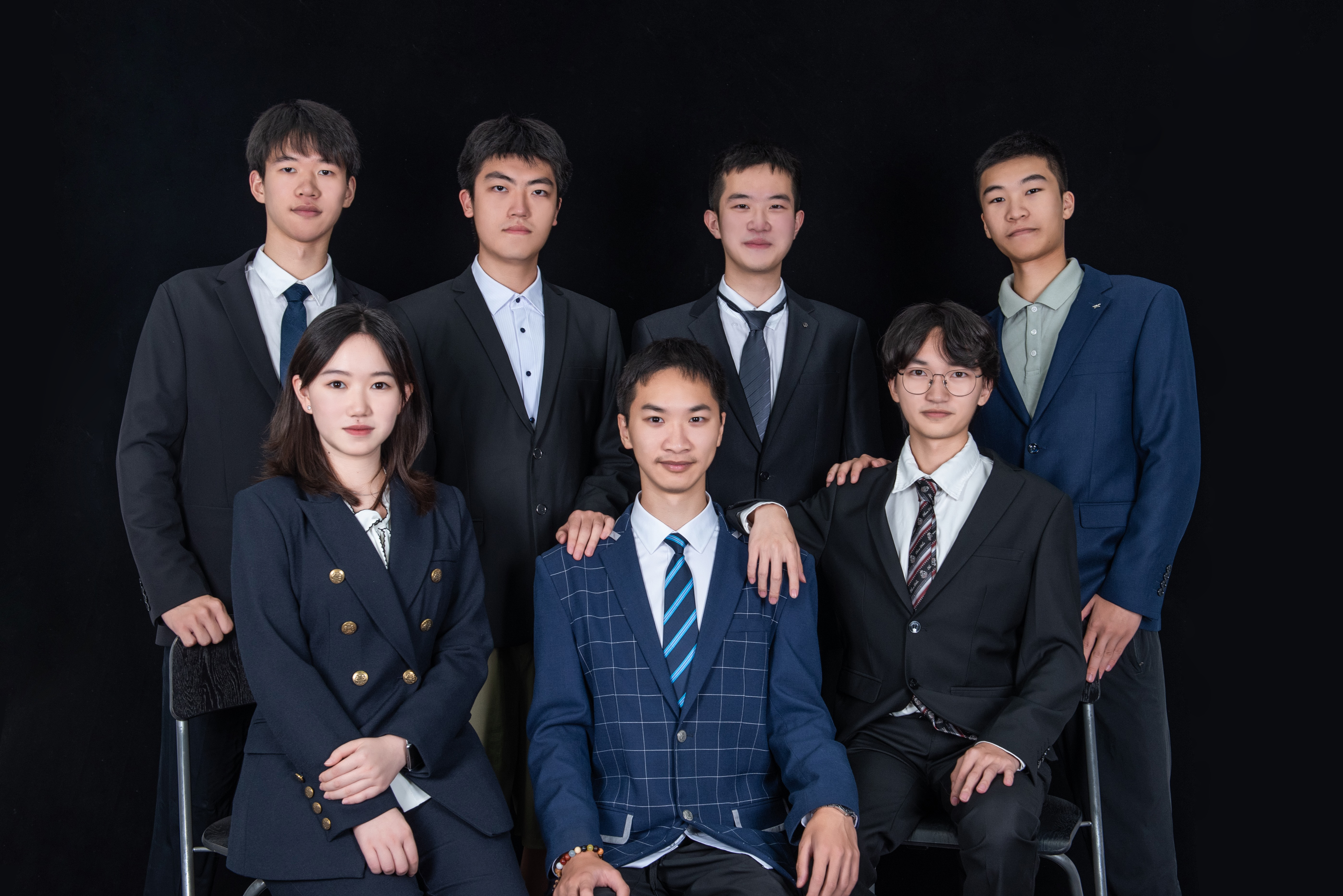 健雄书院学生管理团队合照2.jpg 健雄书院学生管理团队合照2.jpg