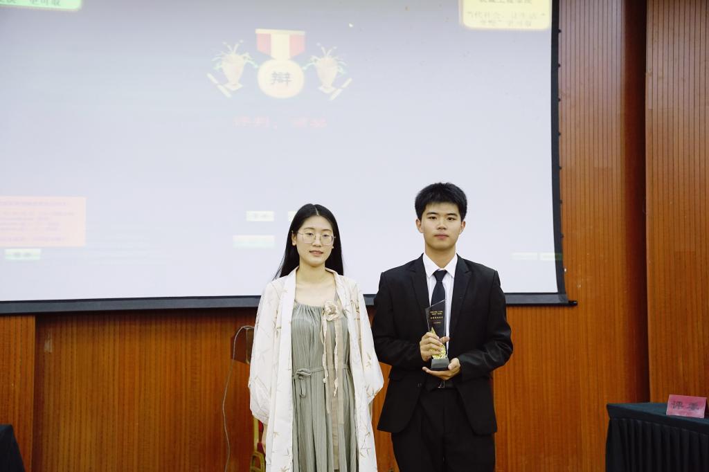 214D53D3EF49F220560B5C8B1B3_05B45475_E919.jpg 214D53D3EF49F220560B5C8B1B3_05B45475_E919.jpg