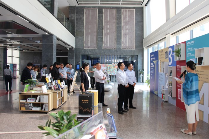 s_4718f9809dea3759.jpg
