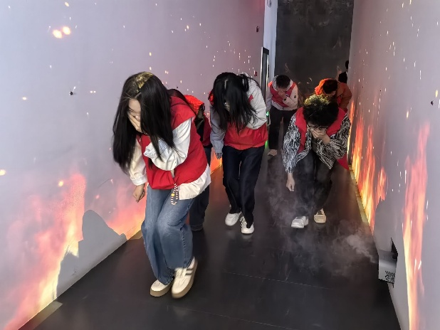 图片125.png 图片125.png