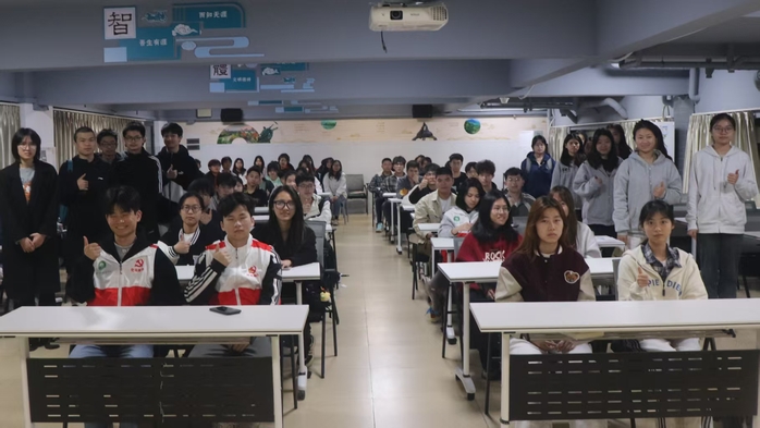 合影留念.jpg 合影留念.jpg