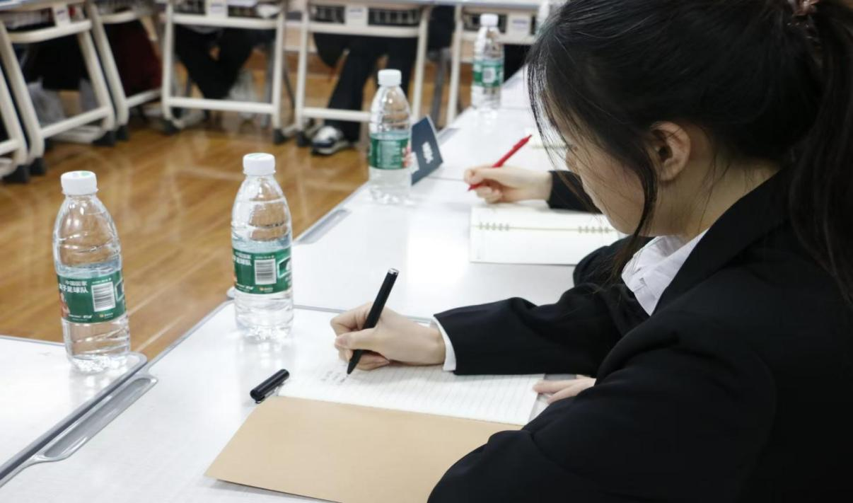 图片4.png 图片4.png