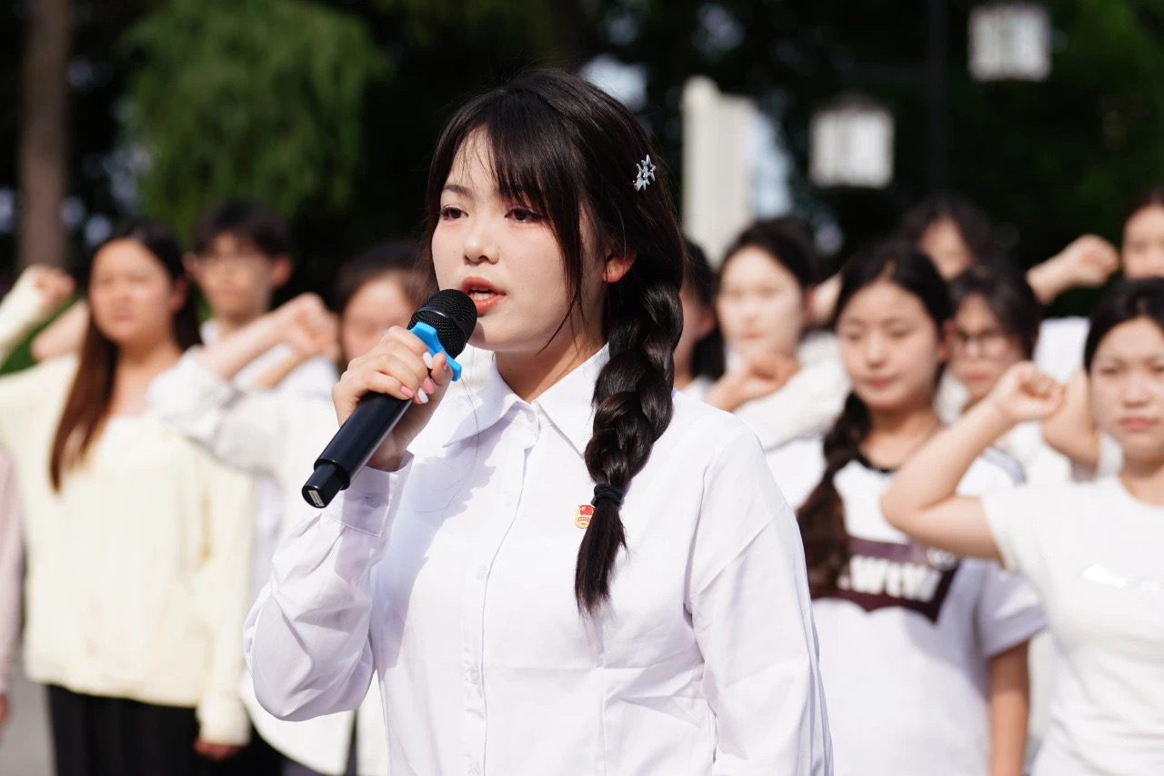 f316e49d-92d4-419b-a7a4-366cfcd1bd90.jpg