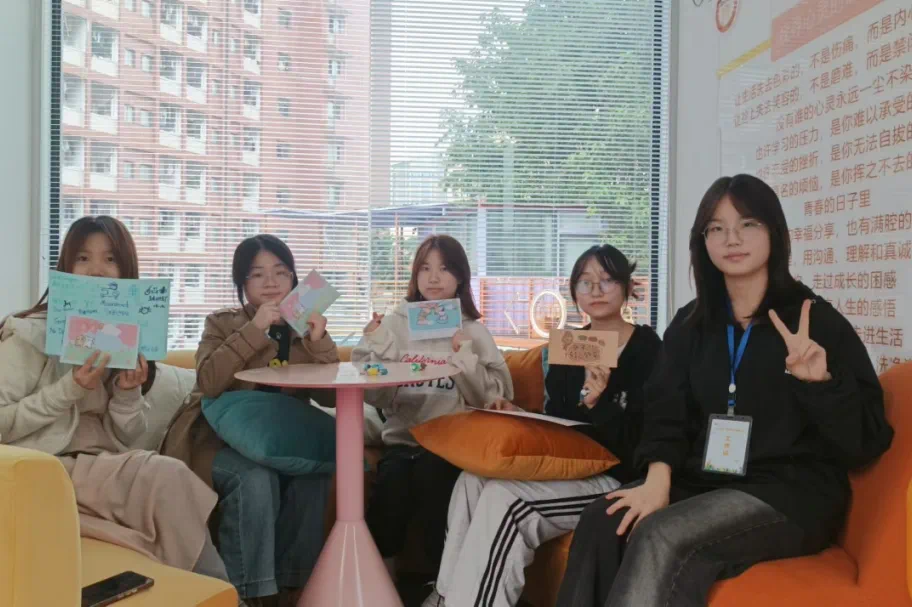 ebe3087b-d083-4a67-93a4-f8e15bda9465.png ebe3087b-d083-4a67-93a4-f8e15bda9465.png